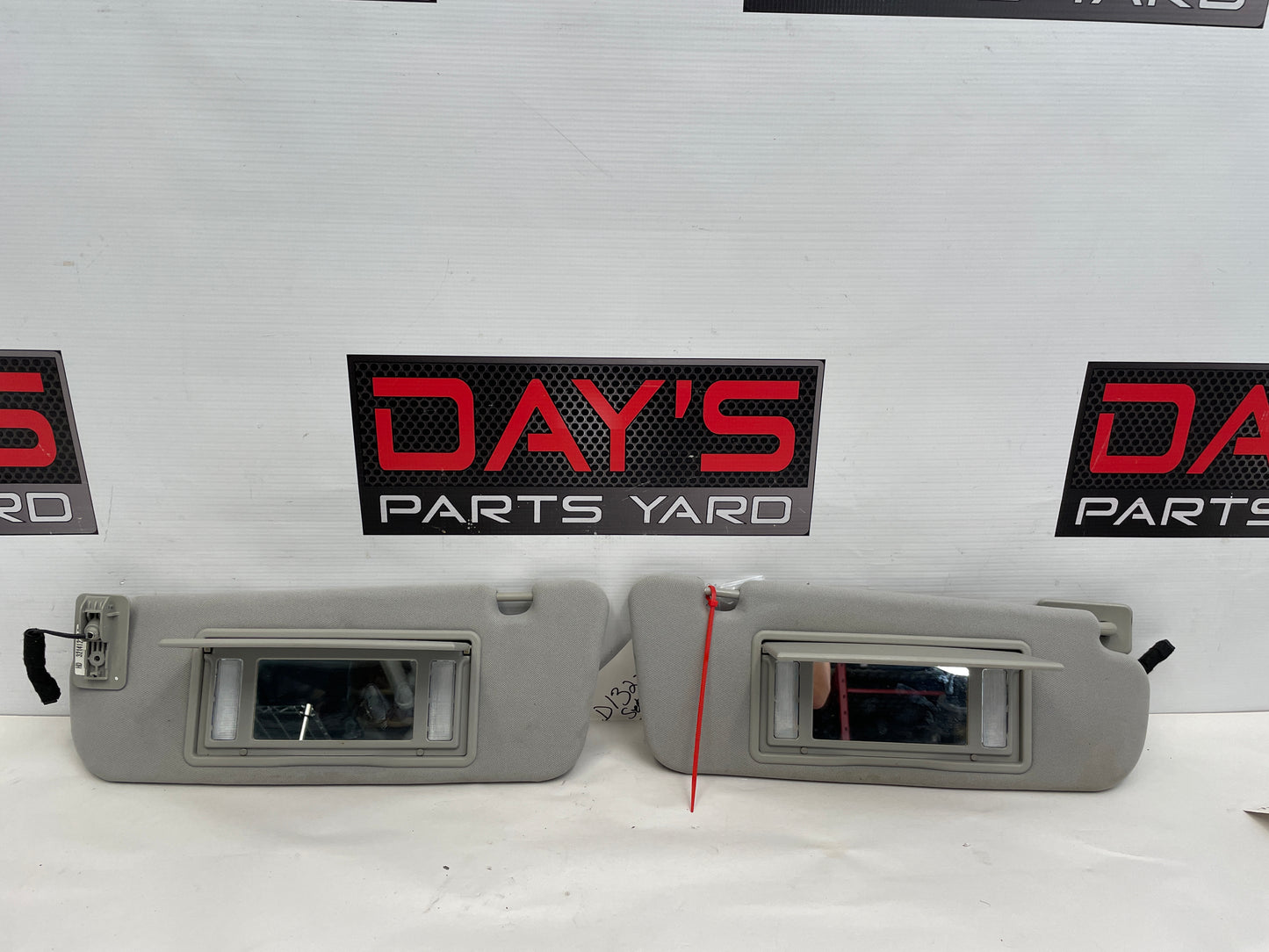 2015 Chevy SS Sedan RH & LH Sun Visor Sunvisor w/ Clips OEM - Day's Parts Yard