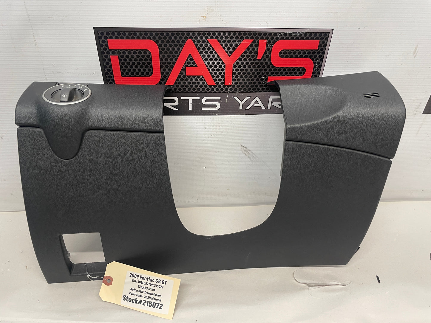 2009 Pontiac G8 LH Driver Knee Bolster Black OEM - Day's Parts Yard