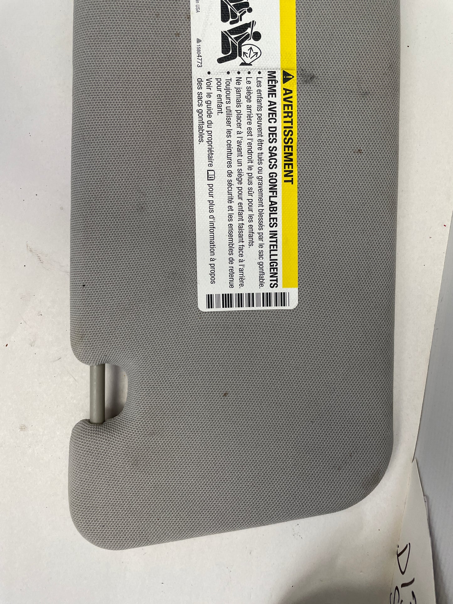 2015 Chevy SS Sedan RH & LH Sun Visor Sunvisor w/ Clips OEM - Day's Parts Yard
