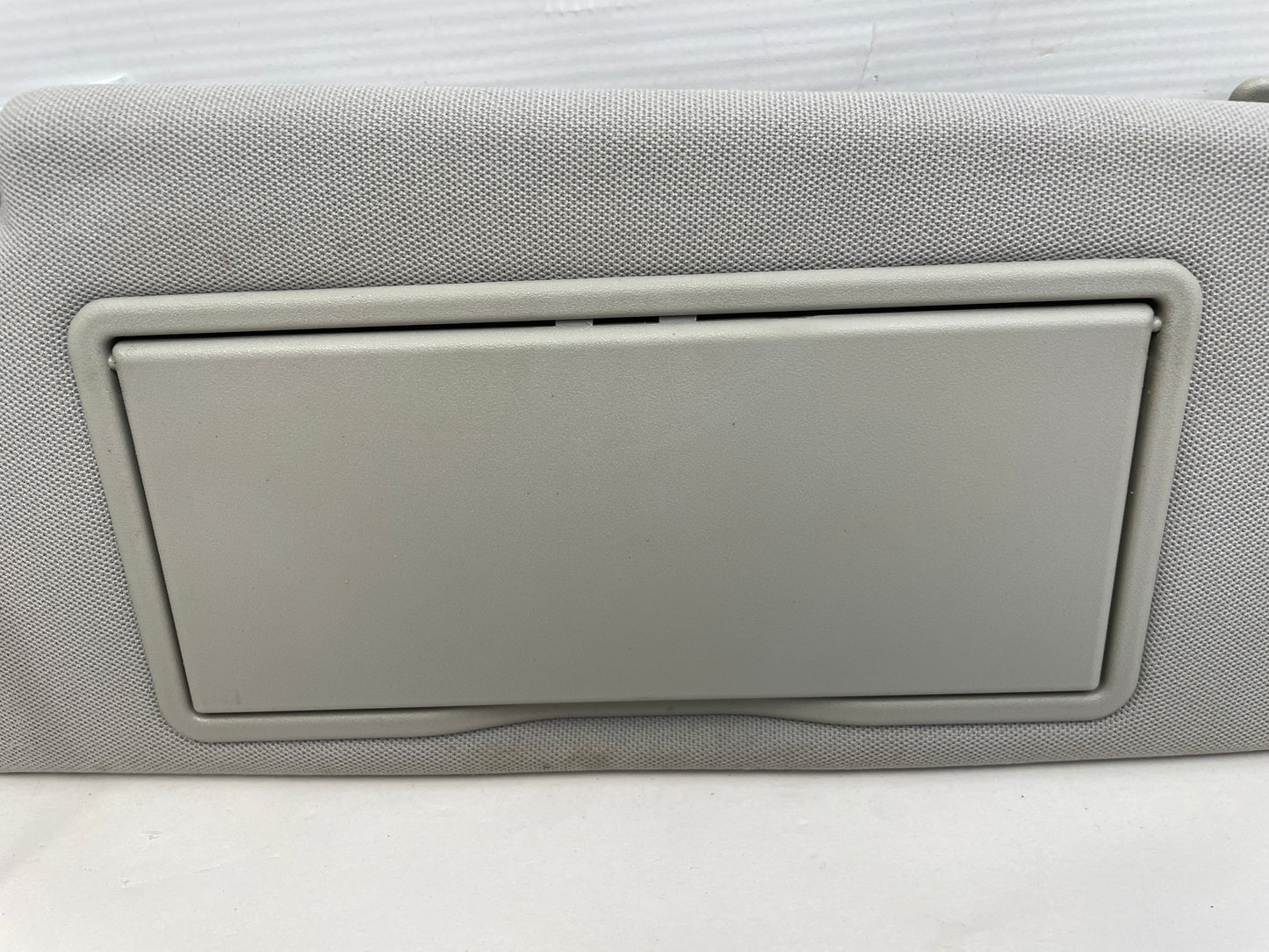 2015 Chevy SS Sedan RH & LH Sun Visor Sunvisor w/ Clips OEM - Day's Parts Yard
