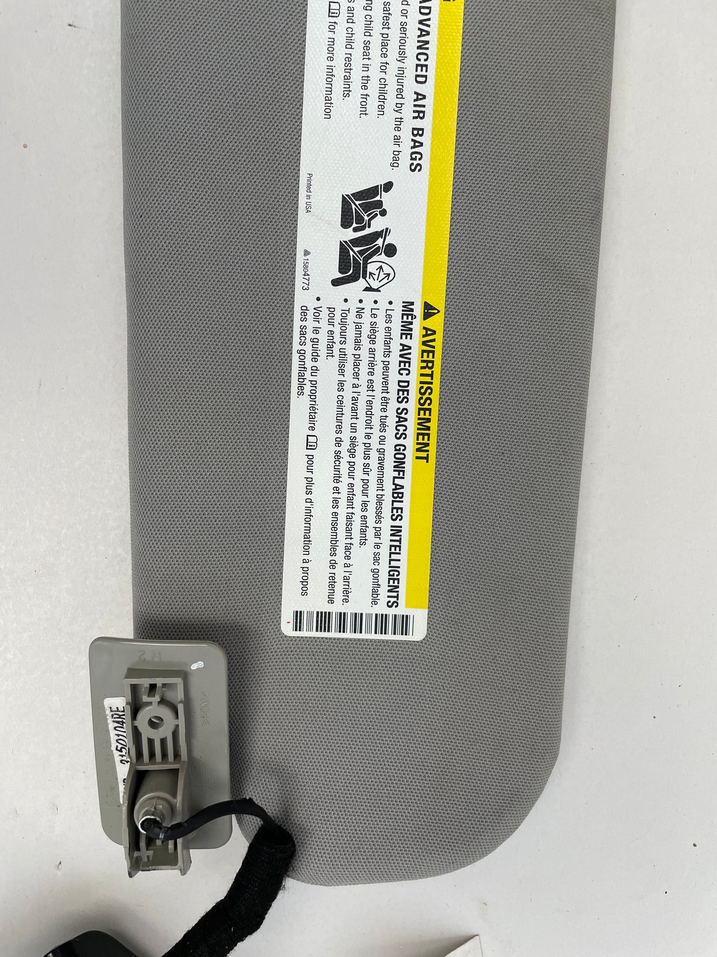 2015 Chevy SS Sedan RH & LH Sun Visor Sunvisor w/ Clips OEM - Day's Parts Yard
