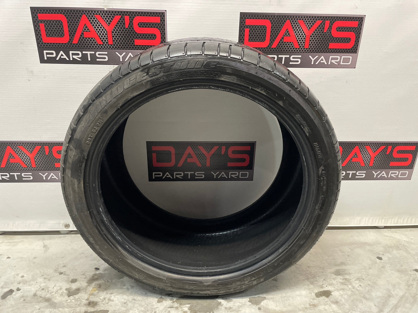 Bridgestone Potenza RE050A 275/35R19 - Day's Parts Yard