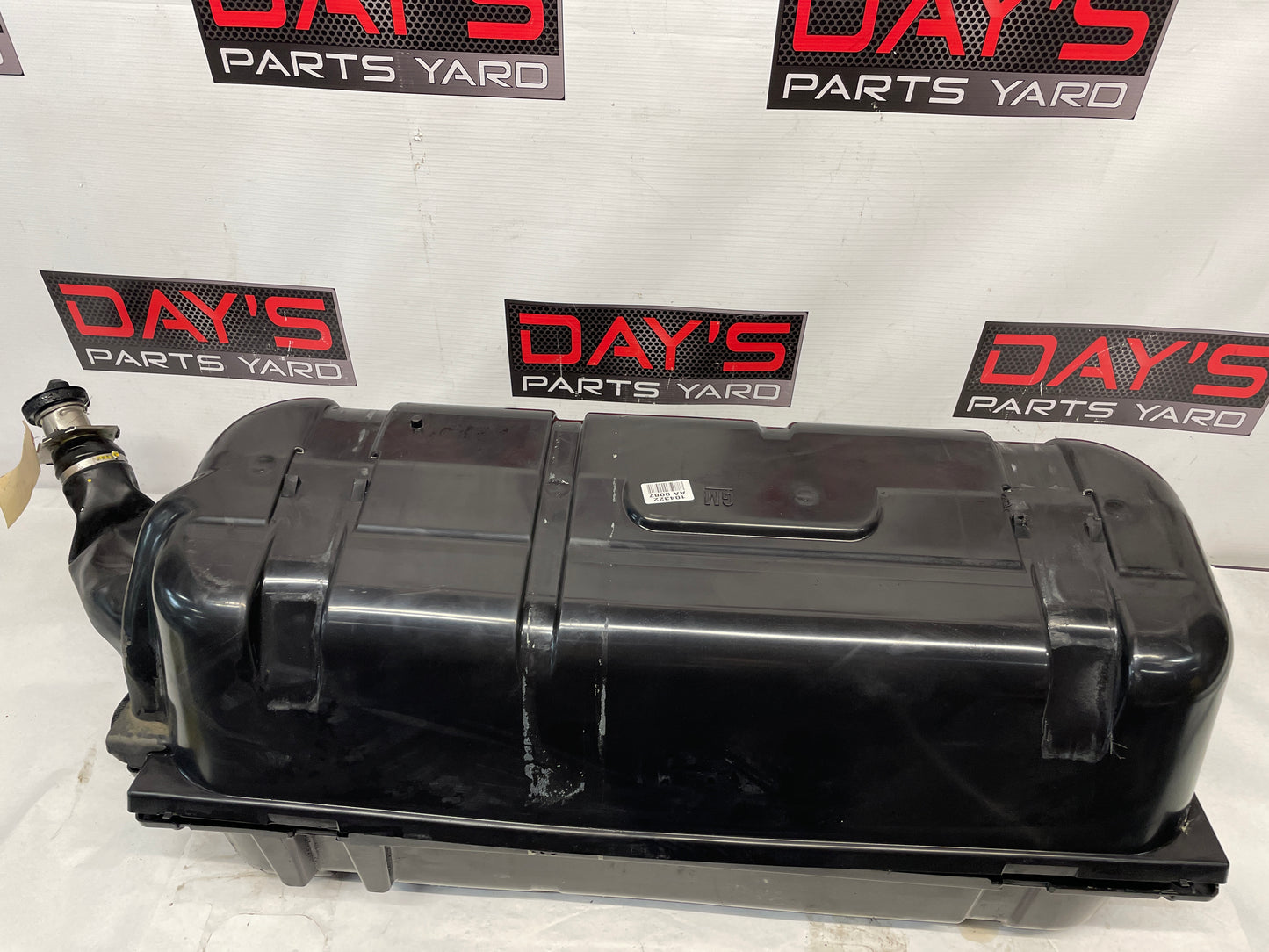 2005 Pontiac GTO Fuel Gas Tank Assembly OEM - Day's Parts Yard