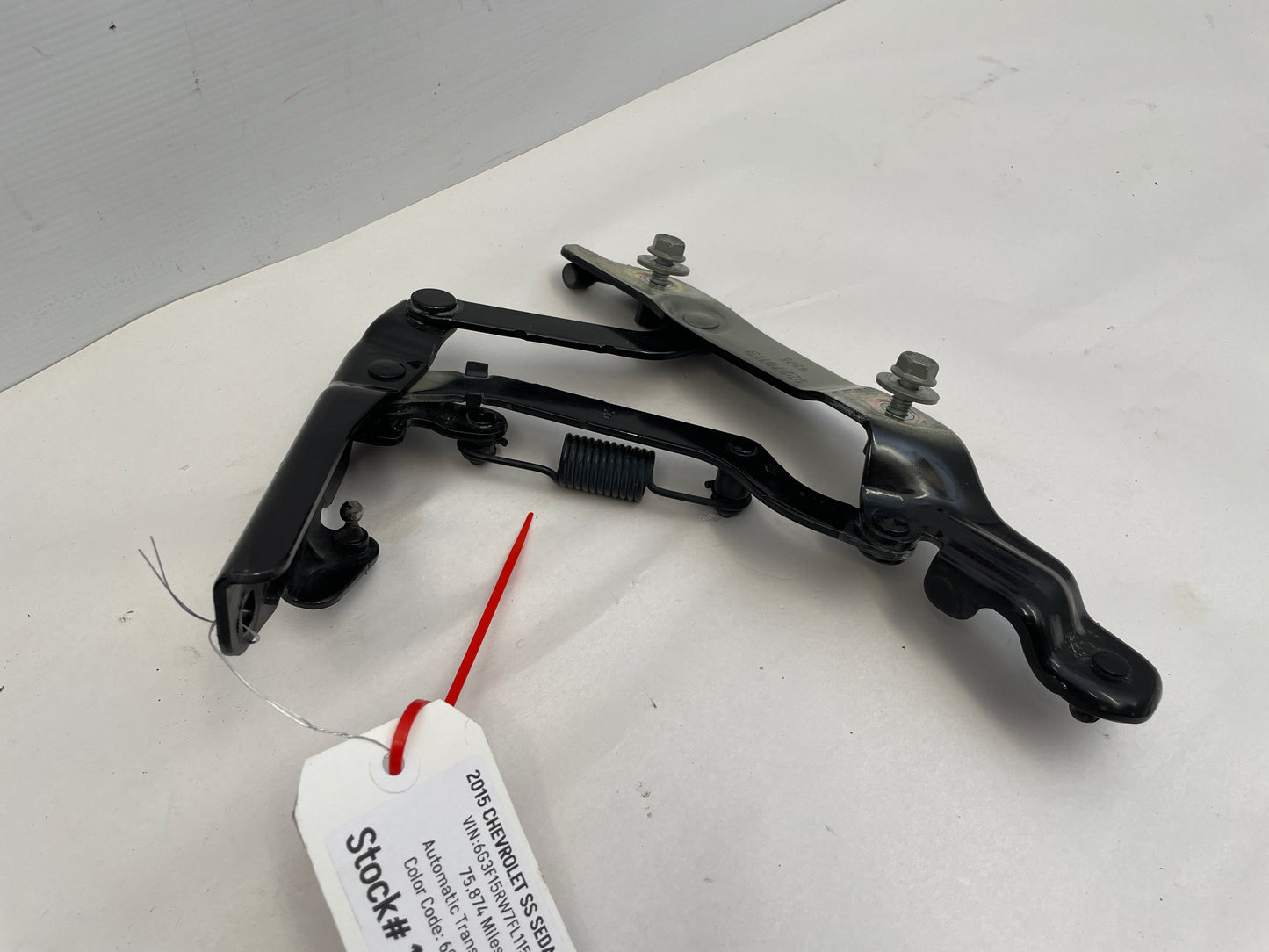 2015 Chevy SS Sedan Trunk Lid Hinges RH & LH OEM - Day's Parts Yard