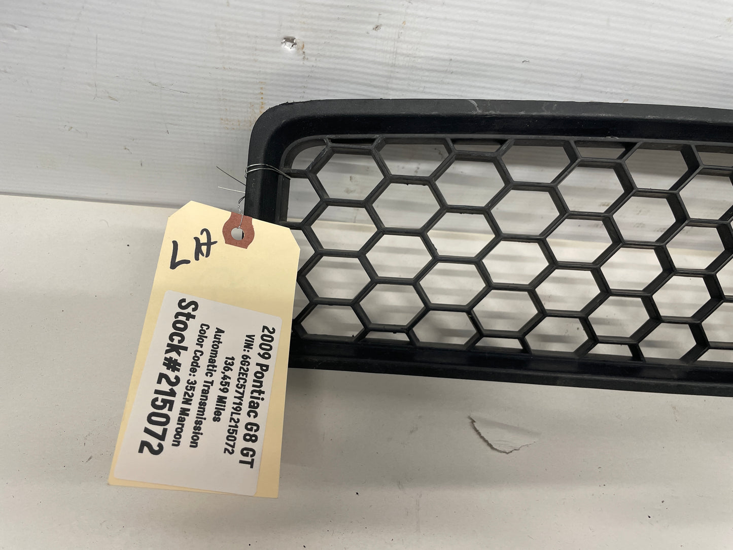 2009 Pontiac G8 GT LH Driver Front Bumper Lower Fog Light Grill Grille OEM - Day's Parts Yard