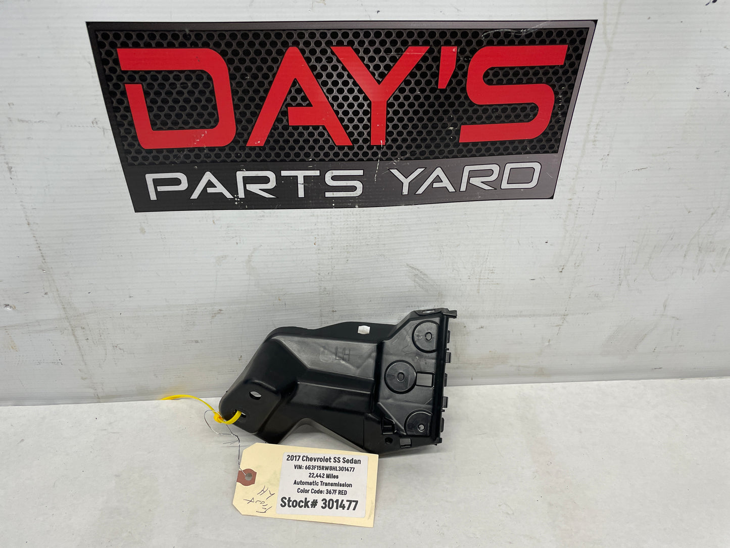 2017 Chevy SS Sedan LH Driver Fender Bumper Bracket OEM - Day's Parts Yard