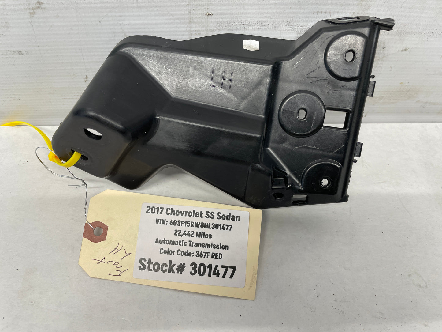 2017 Chevy SS Sedan LH Driver Fender Bumper Bracket OEM - Day's Parts Yard