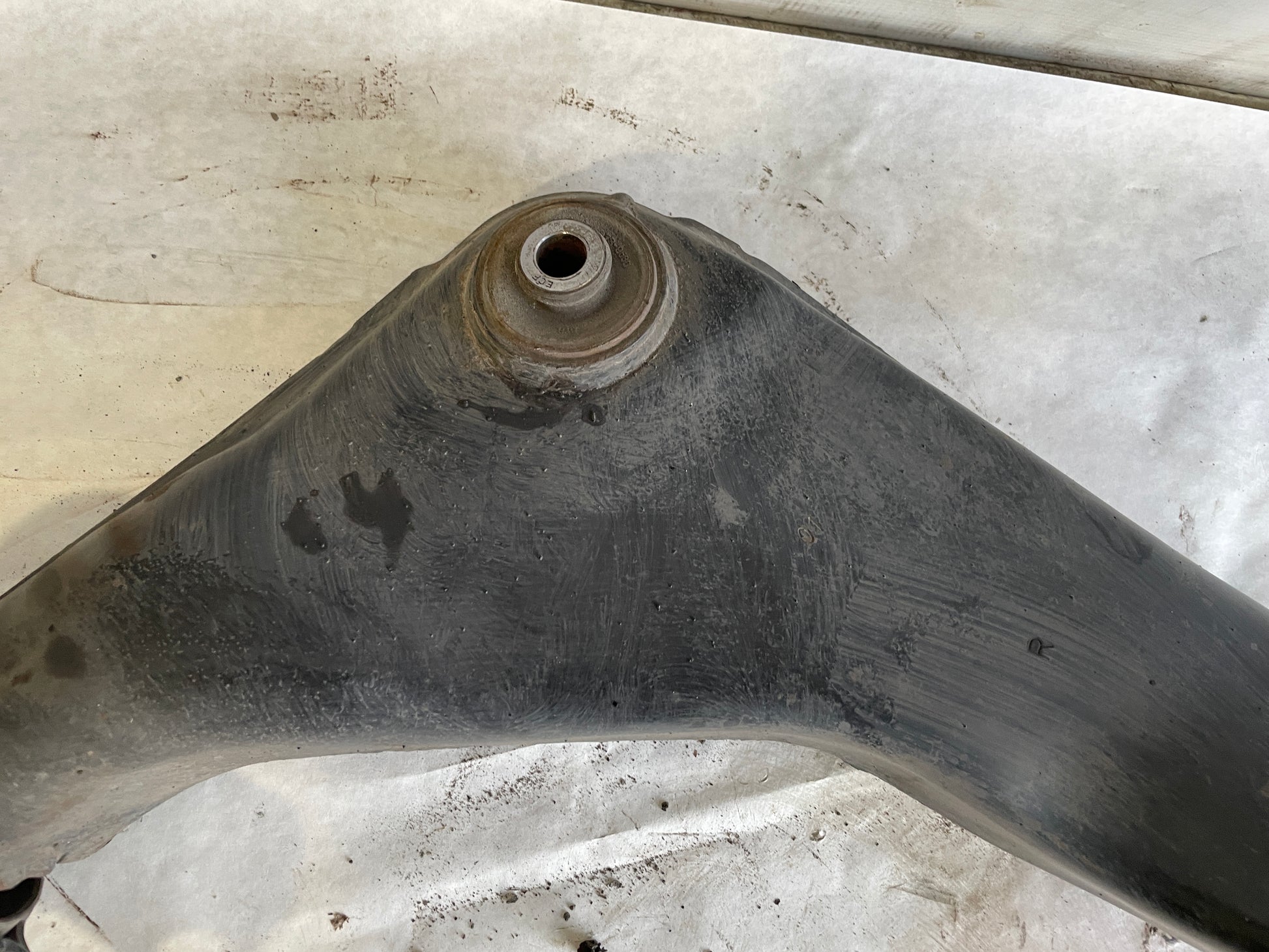 2010 Chevy Camaro SS RH Passenger Rear Upper Control Arm OEM - Day's Parts Yard