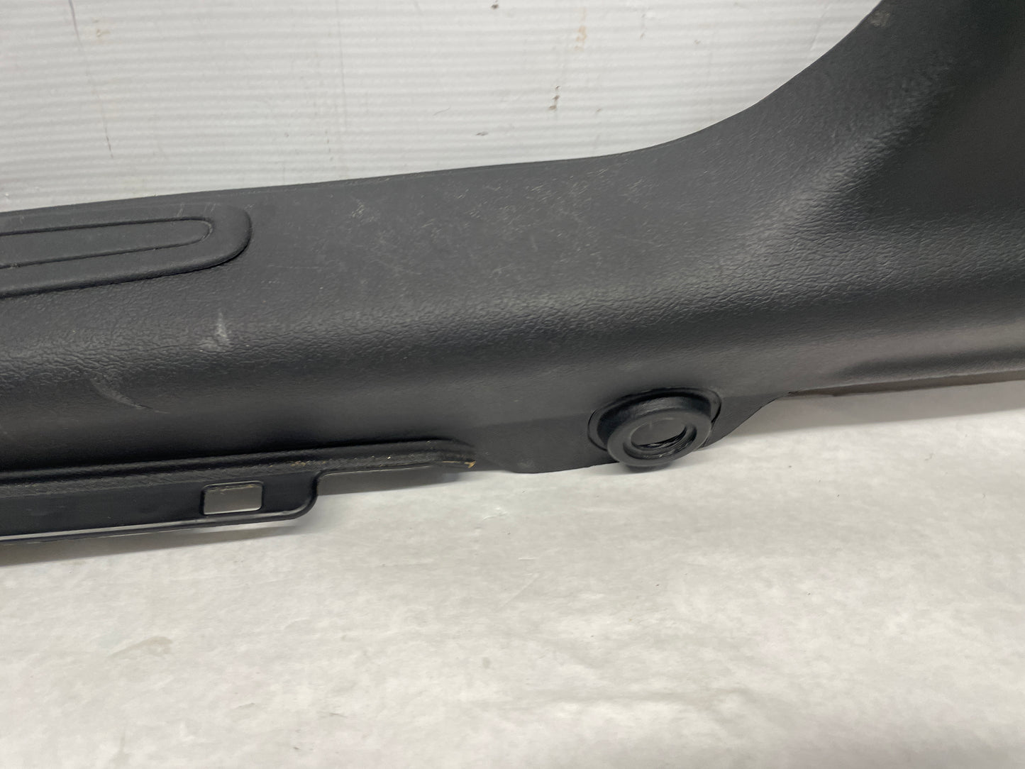 2006 Pontiac GTO RH Passenger Interior Sill Carpet Retainer Trim Cover Panel OEM - Day's Parts Yard