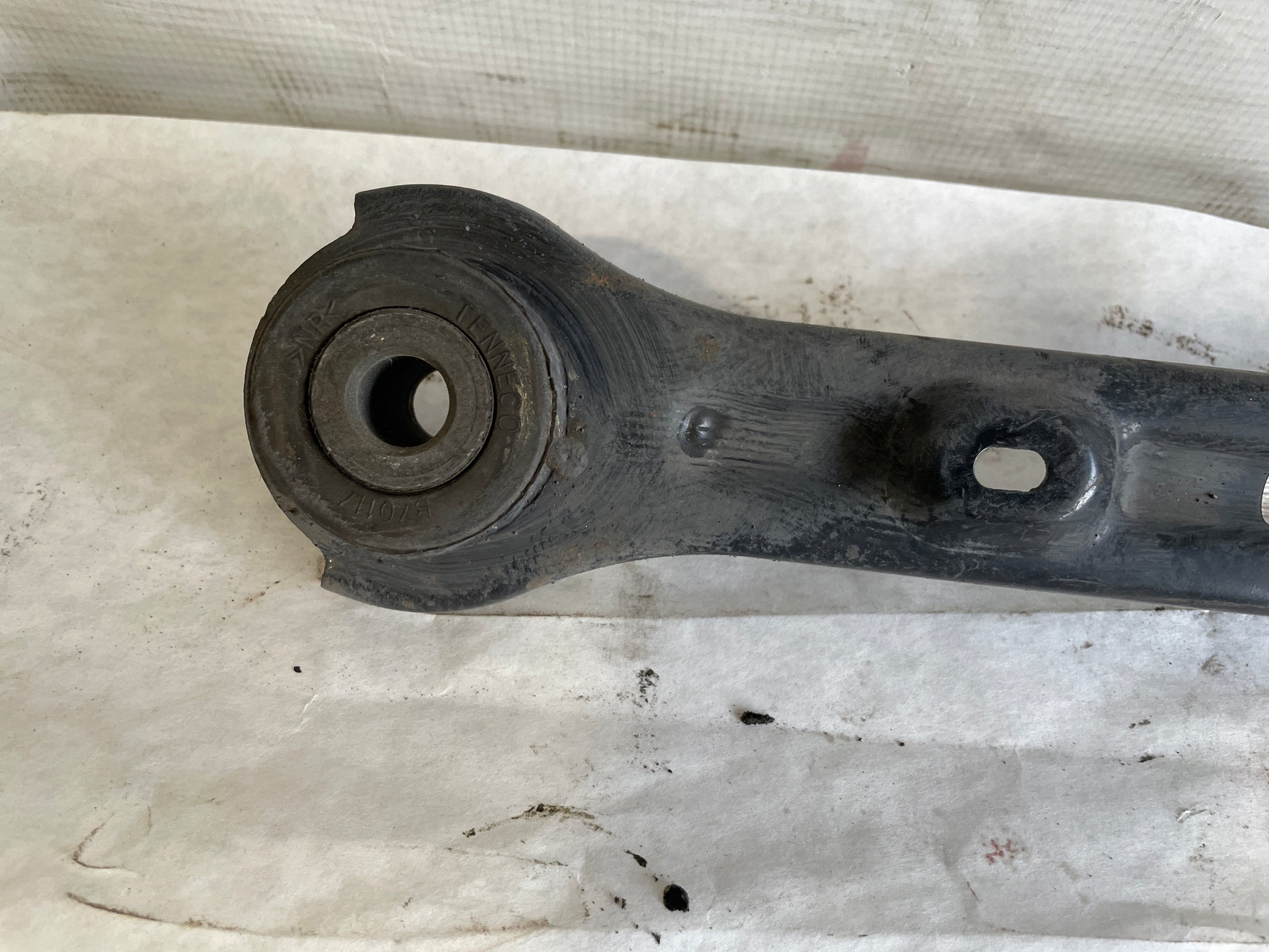 2010 Chevy Camaro SS Rear RH Passenger Trailing Drag Link Control Arm OEM - Day's Parts Yard