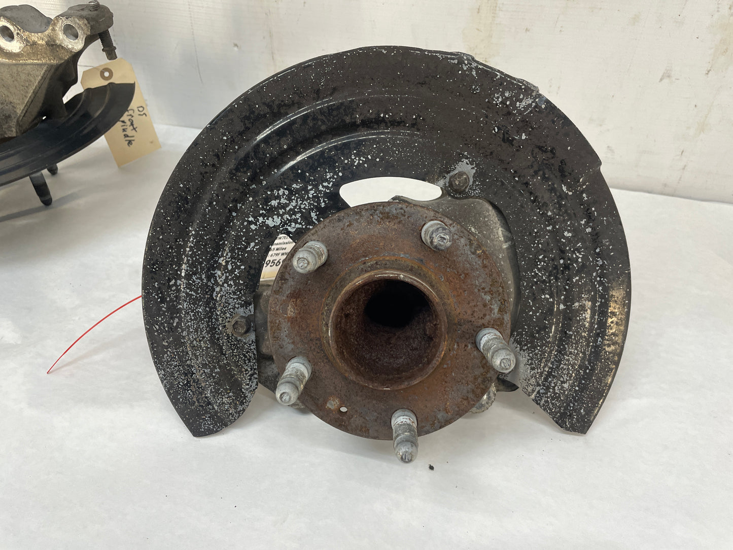2014 Chevy SS Sedan RH Passenger Front Spindle Hub Knuckle Wheel Bearing Assembly OEM - Day's Parts Yard