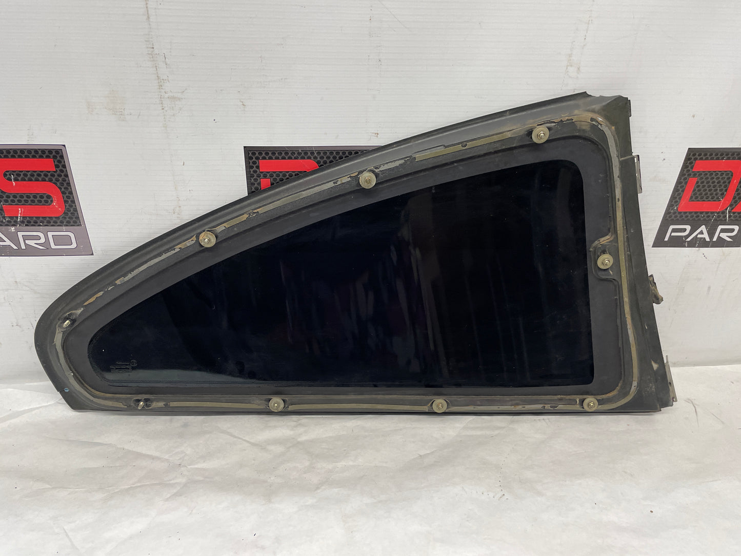 2006 Pontiac GTO LH Driver Rear Quarter Window Glass OEM - Day's Parts Yard