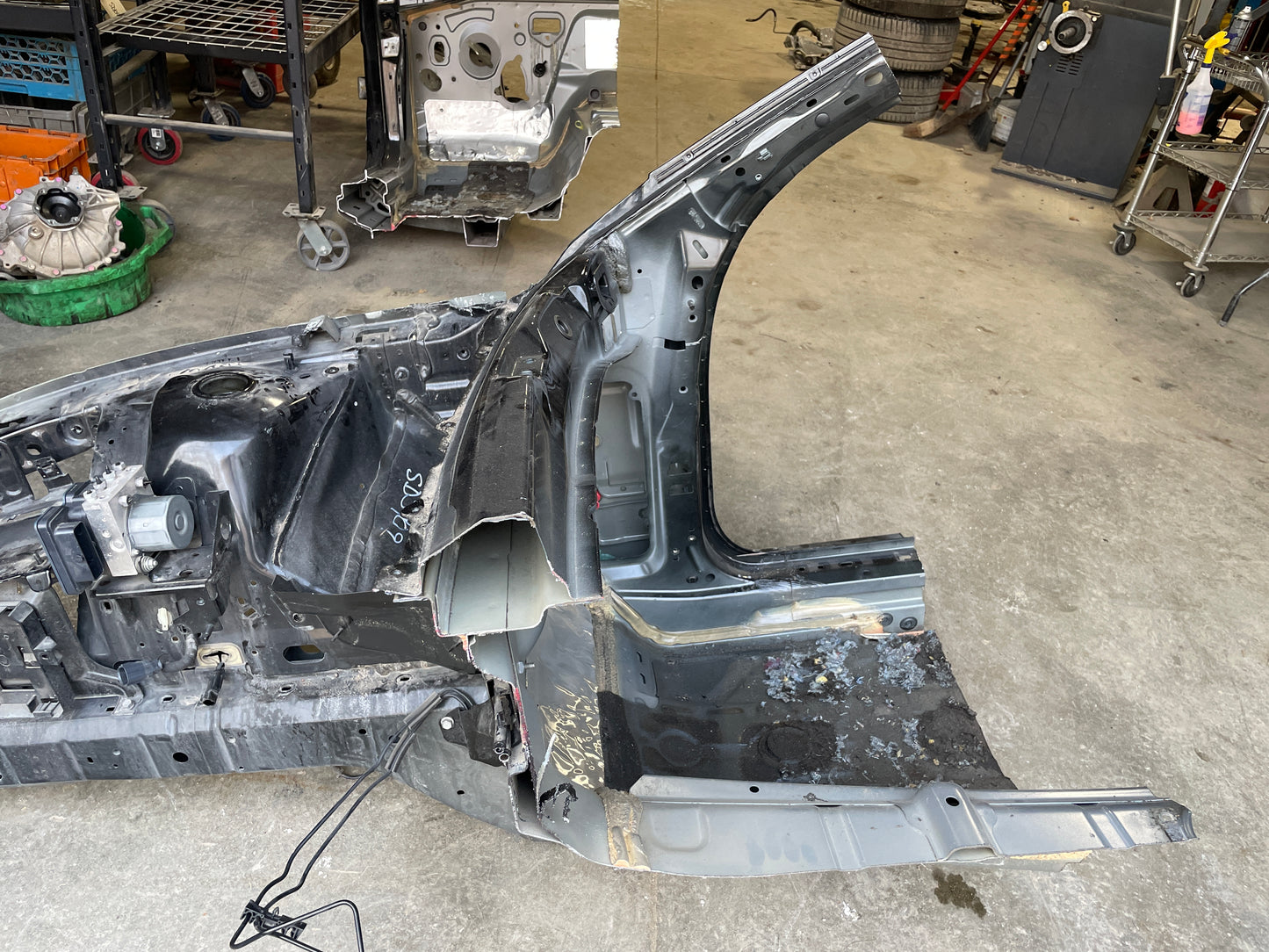 2015 Chevy SS Sedan Passenger Shock Tower A Pillar Door Post Frame Rail OEM - Day's Parts Yard