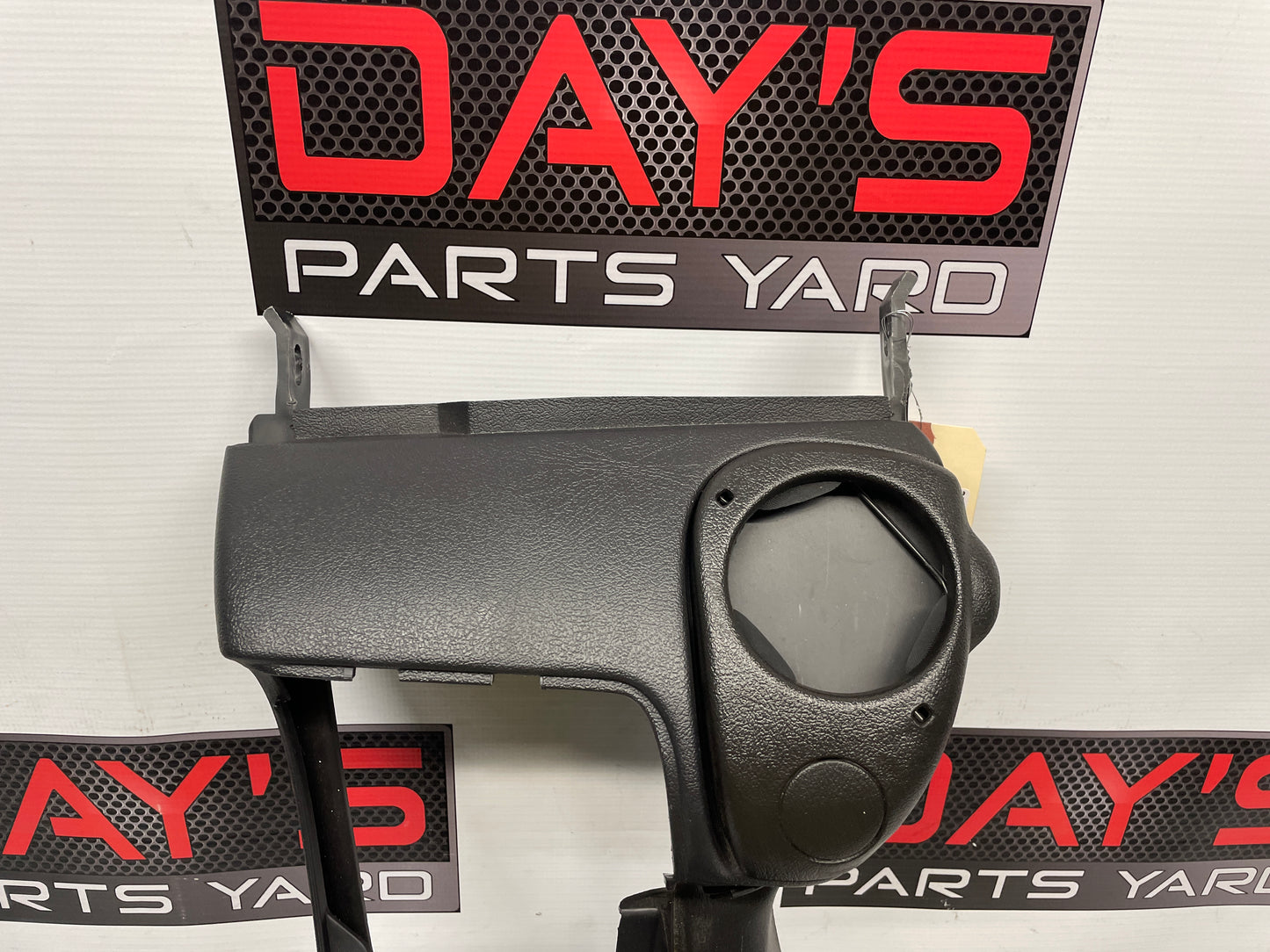 2000 Pontiac Firebird Formula Trans am Ebony Black Center Console OEM - Day's Parts Yard