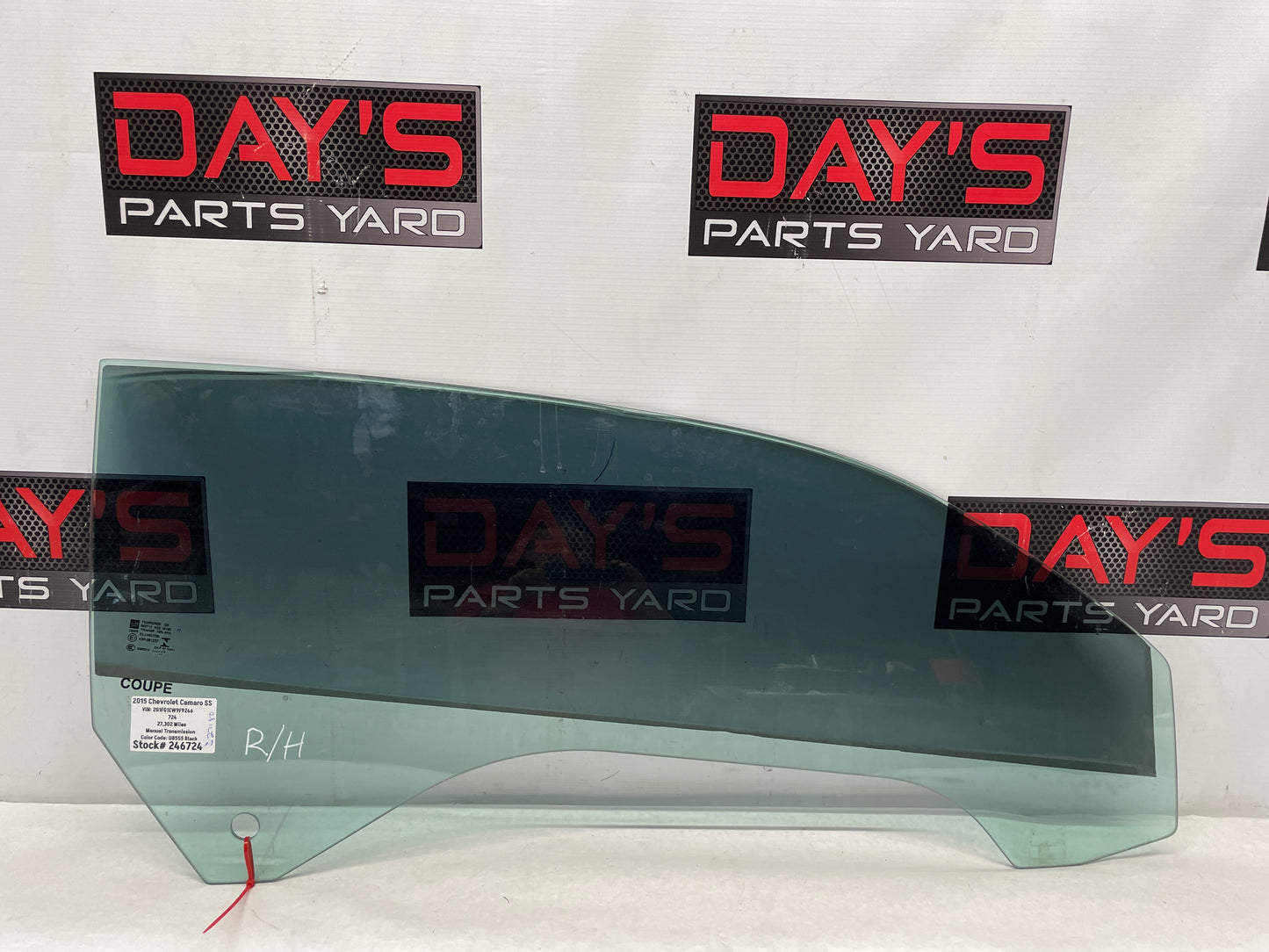 2015 Chevy Camaro SS RH Passenger Front Door Window Glass OEM