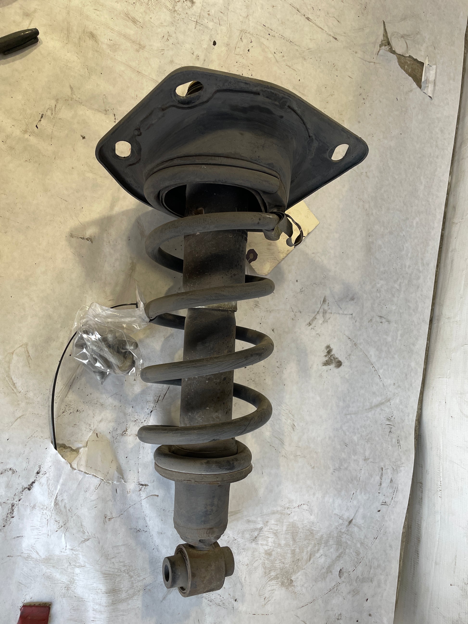 2010 Chevy Camaro SS Rear LH Driver Shock Strut Absorber OEM - Day's Parts Yard