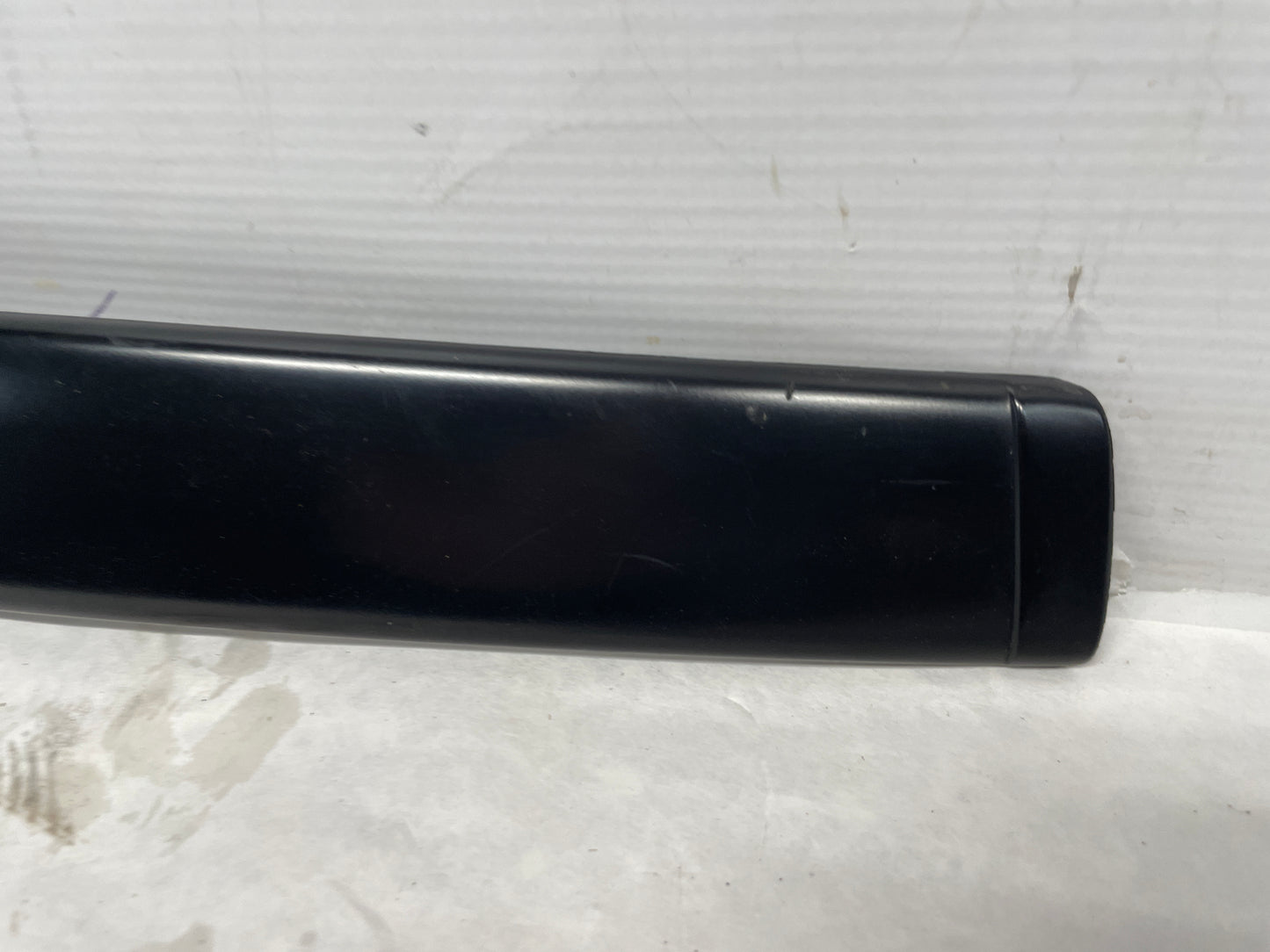 2006 Pontiac GTO LH Driver Exterior B Pillar Window Trim Applique Cover OEM - Day's Parts Yard