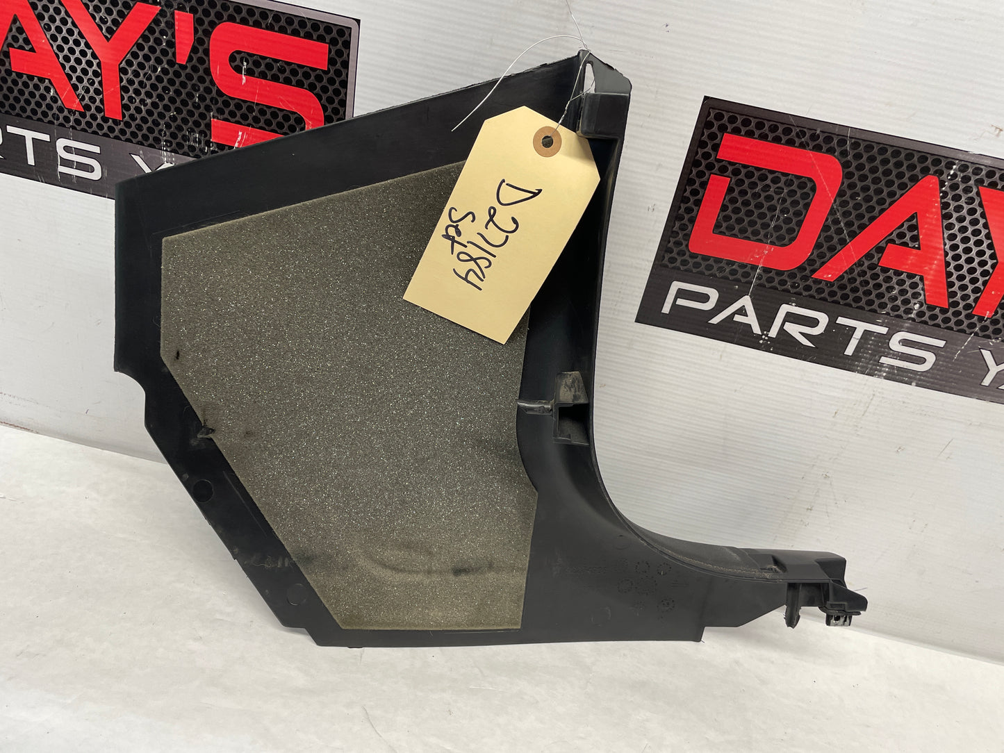 2015 Chevy Camaro SS RH & LH Interior Kick Plate Panel Trim Molding OEM