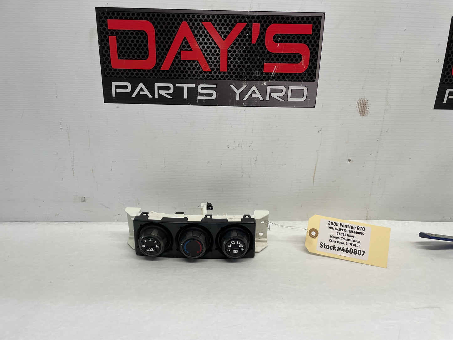2005 Pontiac GTO HVAC Dash Climate Control Unit Panel OEM