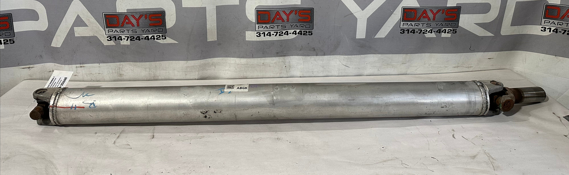 2018 Chevy Suburban LT Drive Shaft Driveshaft OEM - Day's Parts Yard