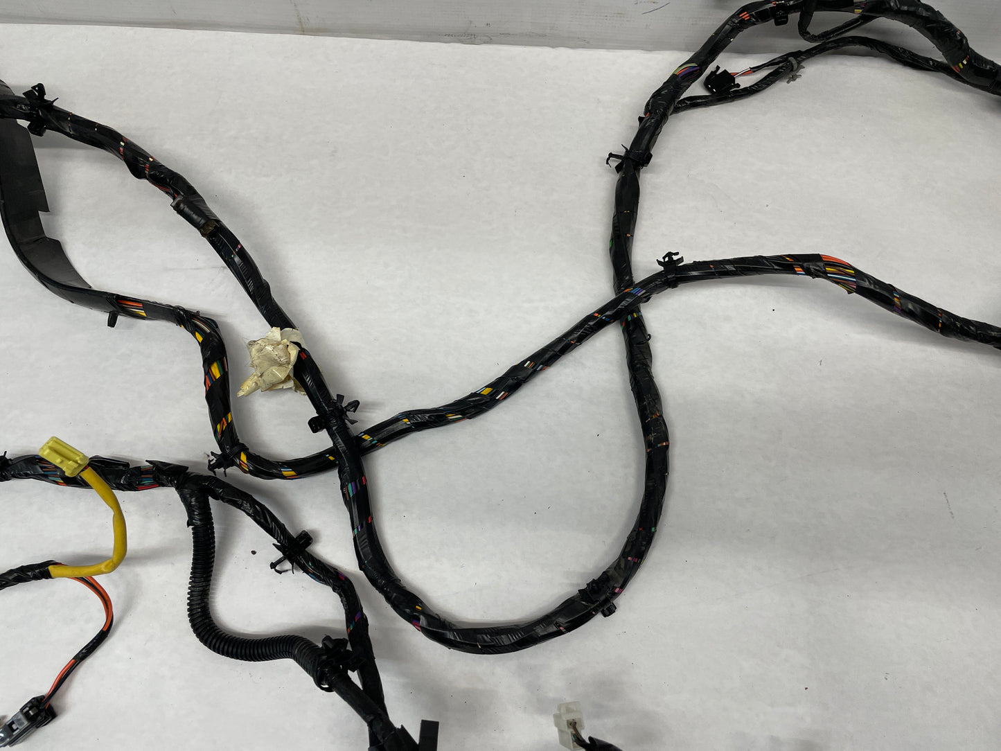 2005 Pontiac GTO Chassis Body Junction Wire Wiring Harness OEM