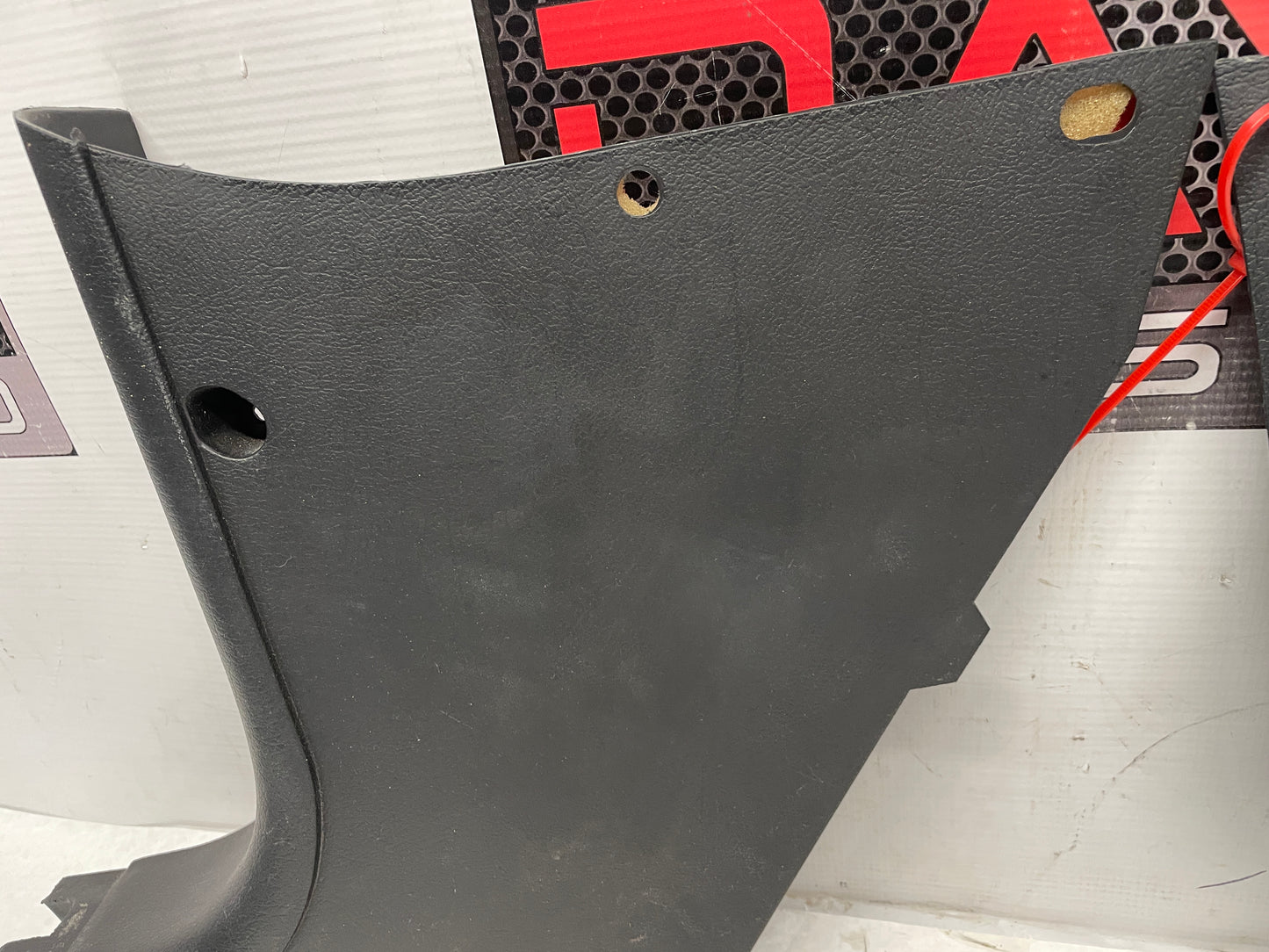 2006 Pontiac GTO RH & LH Interior Kick Panel Trim Molding OEM - Day's Parts Yard