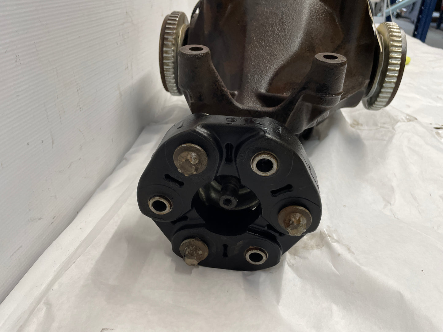 2006 Pontiac GTO Rear End Rearend Carrier Axle Differential 3.46 LSD OEM - Day's Parts Yard