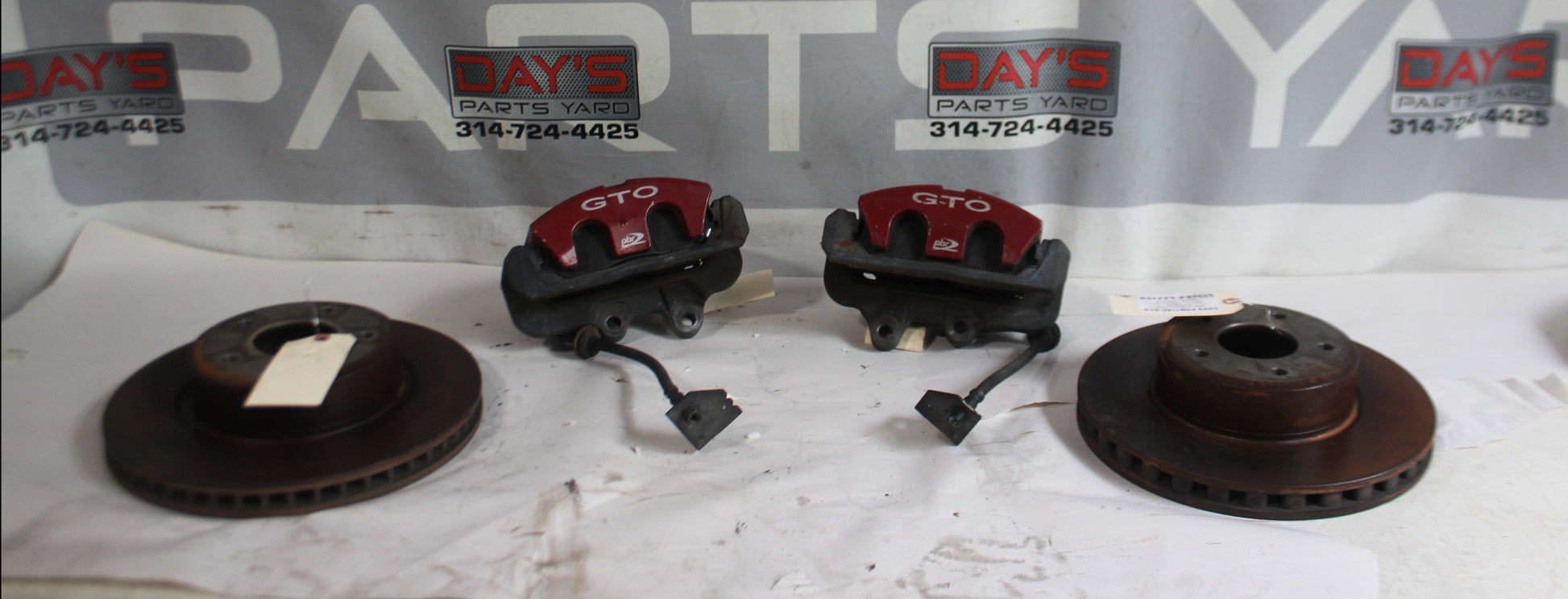 2005 Pontiac GTO Front PBR Brake Calipers w/ Rotors OEM - Day's Parts Yard