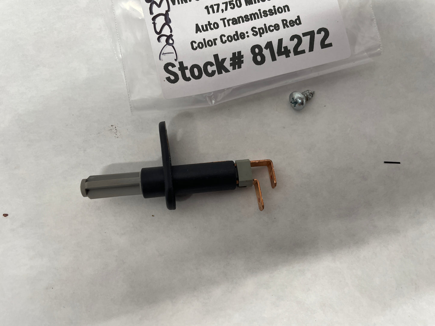 2006 Pontiac GTO Trunk Deck Lid Lamp Sensor Switch OEM - Day's Parts Yard