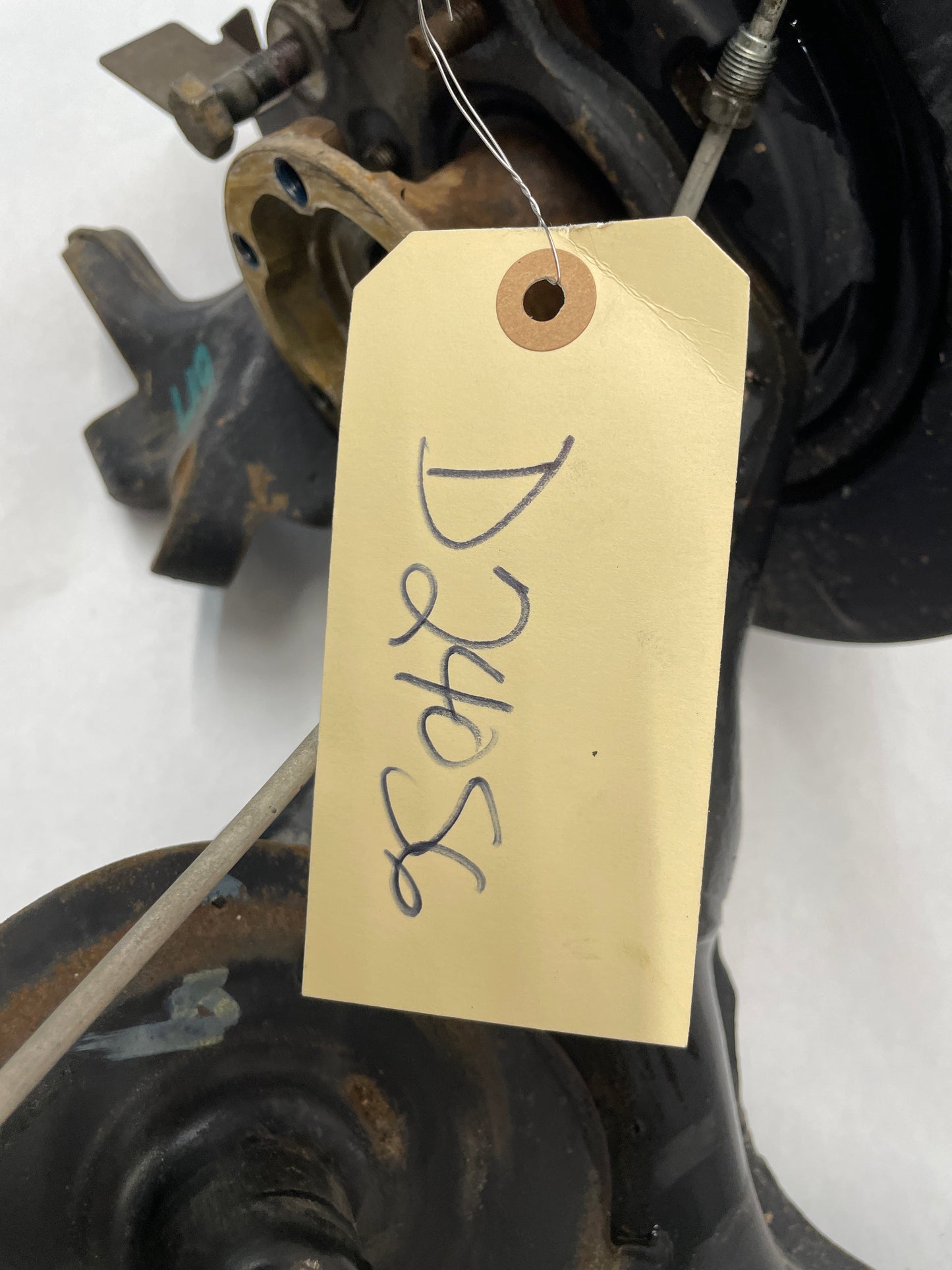 2006 Pontiac GTO LH Driver Rear Suspension Spindle Hub Knuckle Control Arm OEM - Day's Parts Yard