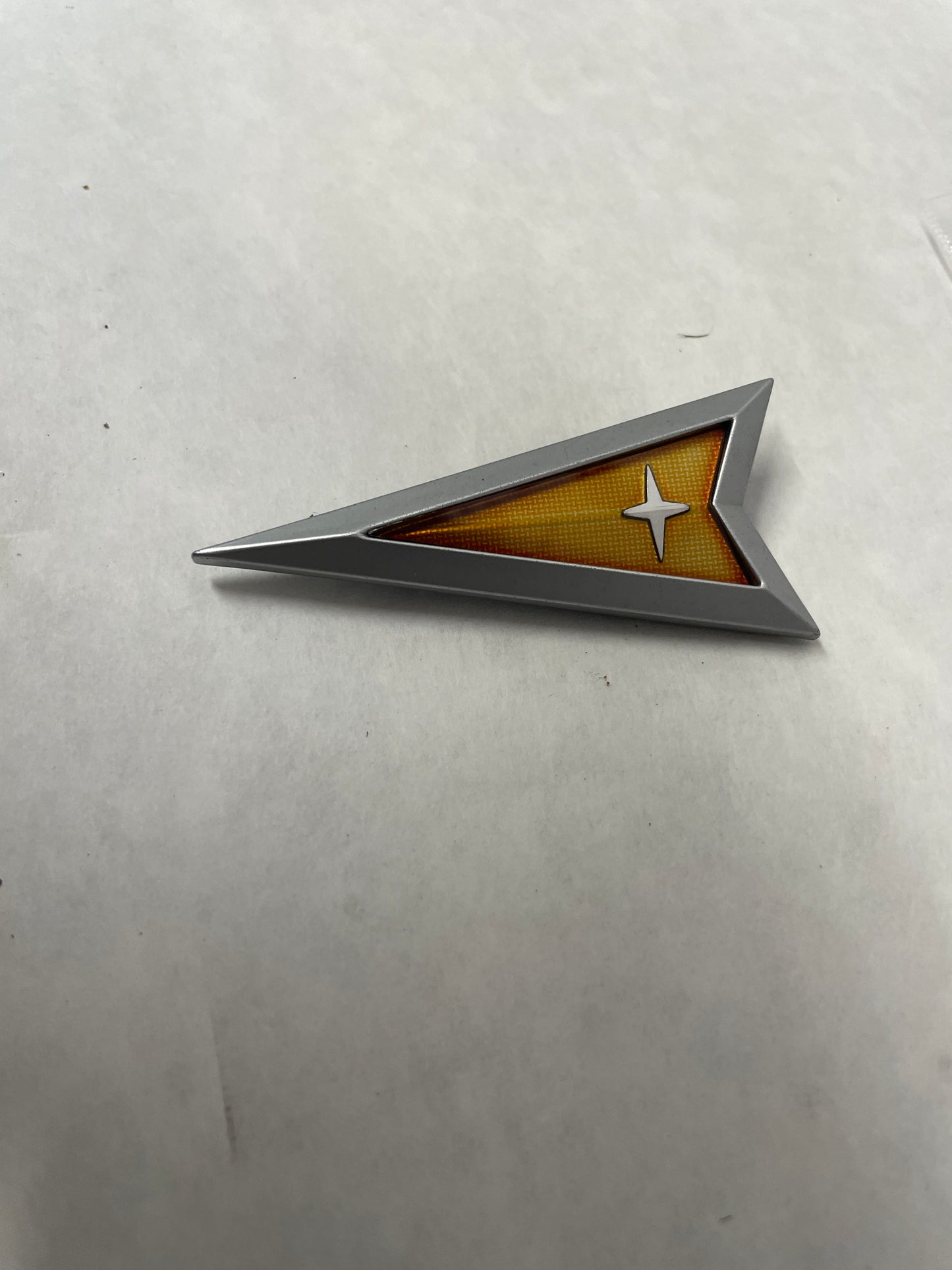 2006 Pontiac GTO Trunk Deck Lid Emblem Arrow Head OEM - Day's Parts Yard