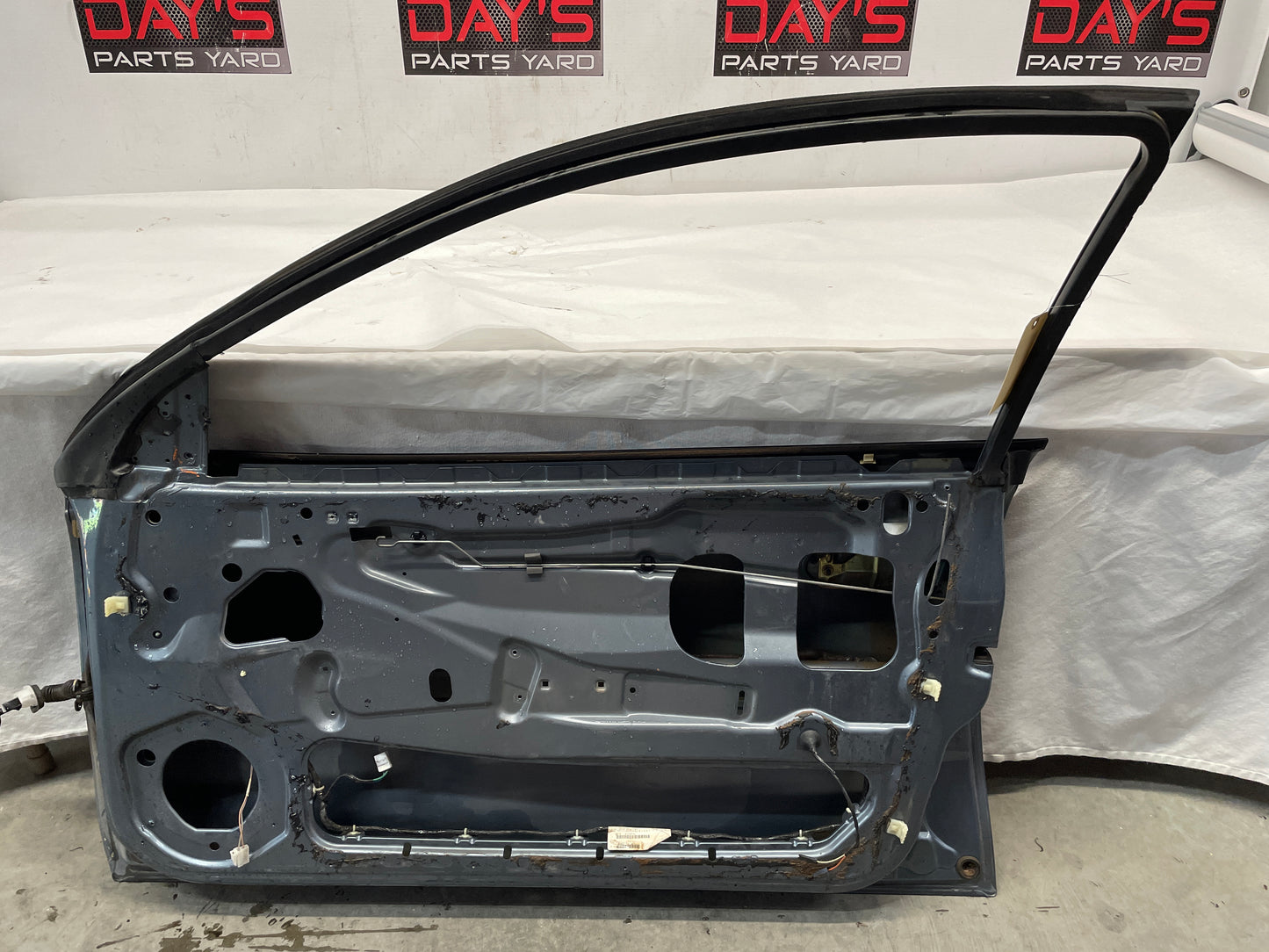 2006 Pontiac GTO RH Passenger Door OEM - Day's Parts Yard