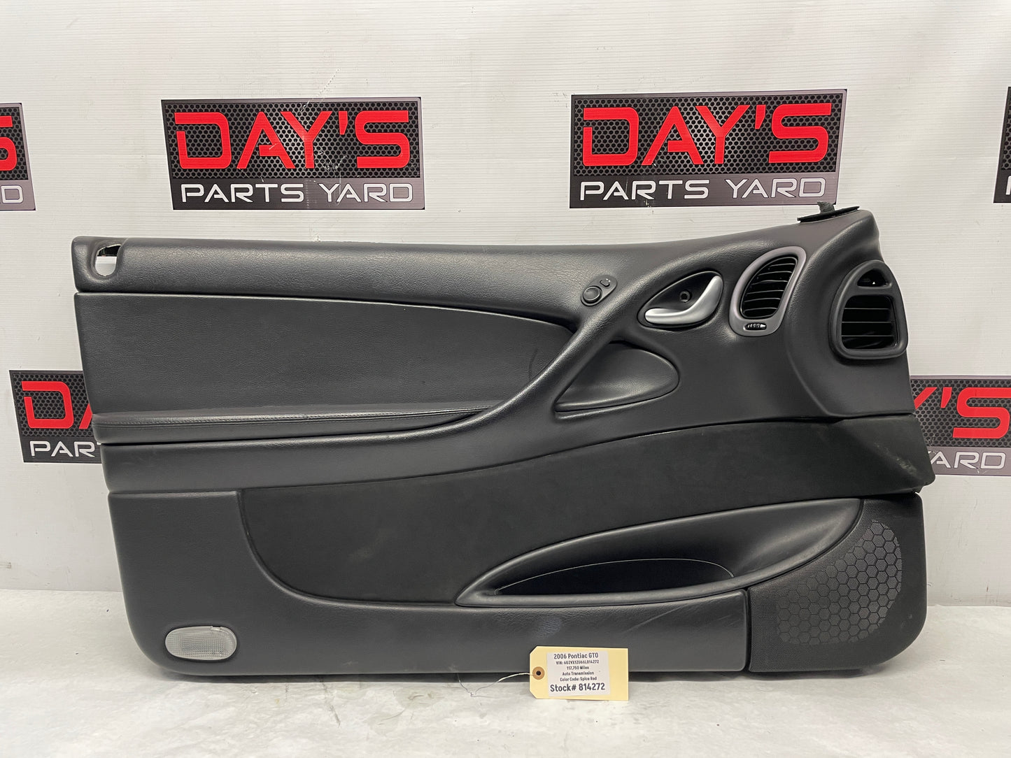 2006 Pontiac GTO LH Driver Front Interior Door Panel Trim OEM - Day's Parts Yard