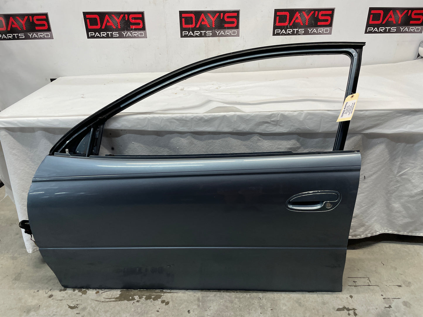2006 Pontiac GTO LH Driver Door OEM - Day's Parts Yard