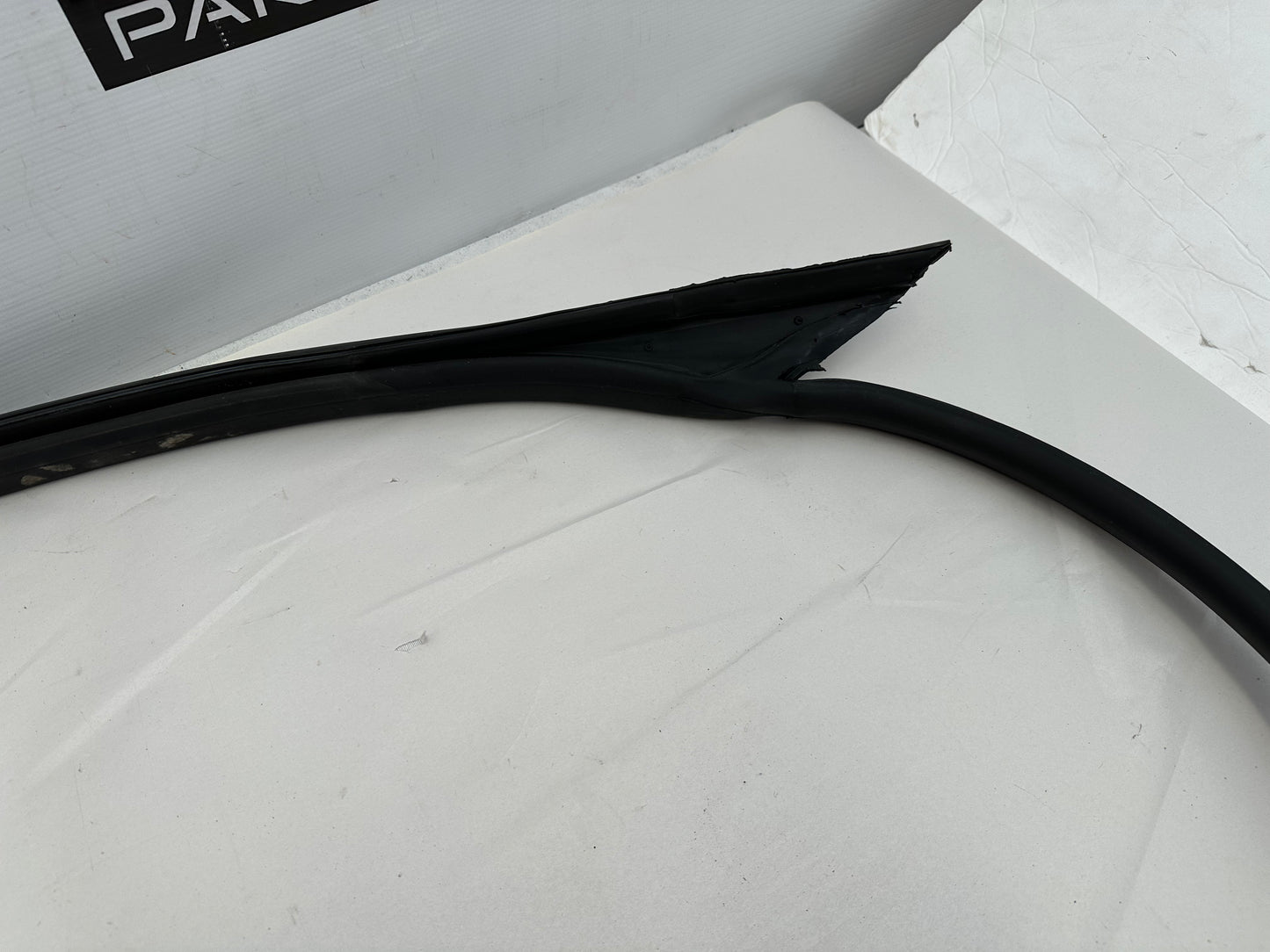 2014 Cadillac CTS-V Coupe RH Passenger Rubber Door Weather Strip Seal OEM - Day's Parts Yard