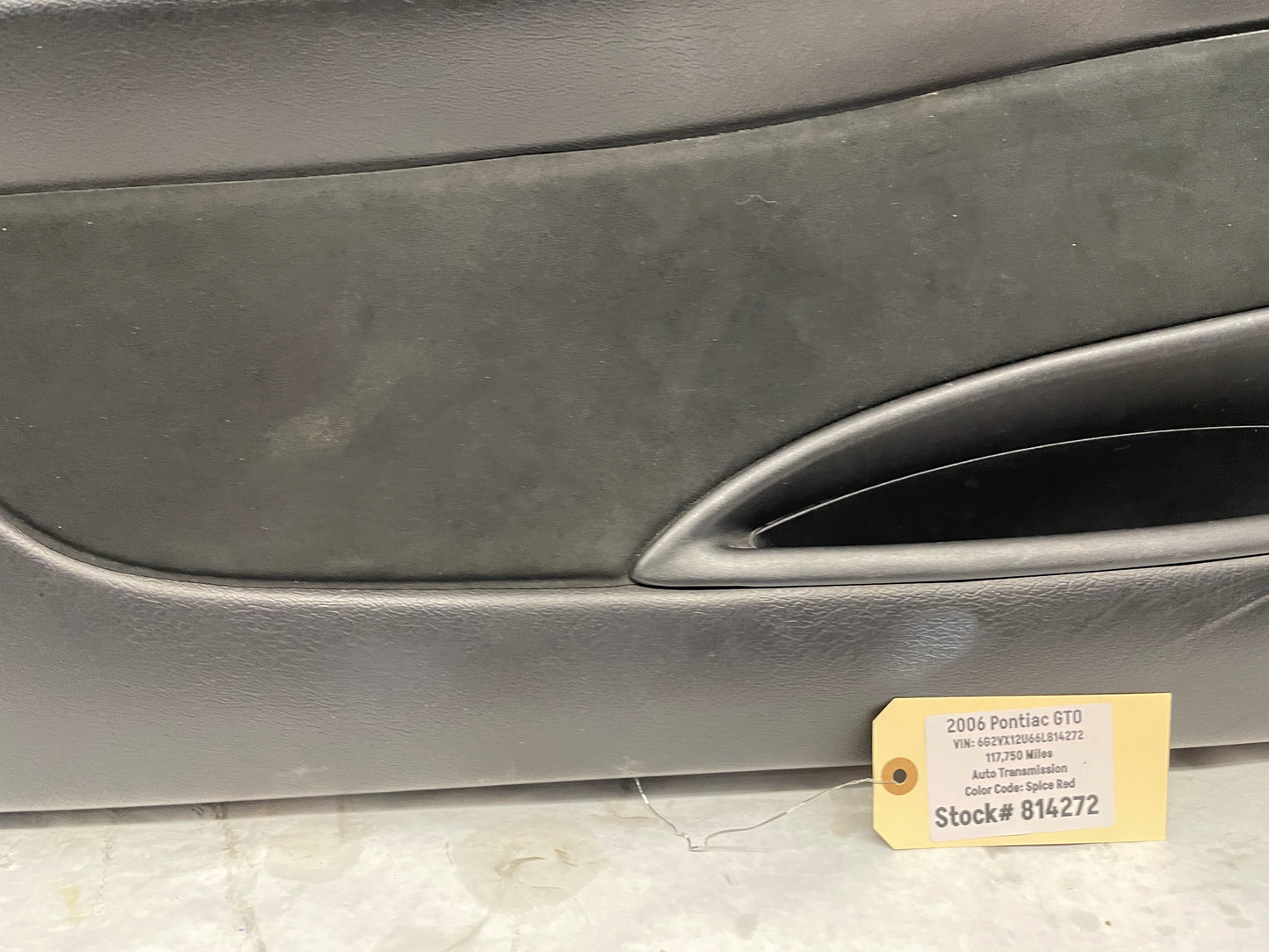 2006 Pontiac GTO LH Driver Front Interior Door Panel Trim OEM - Day's Parts Yard
