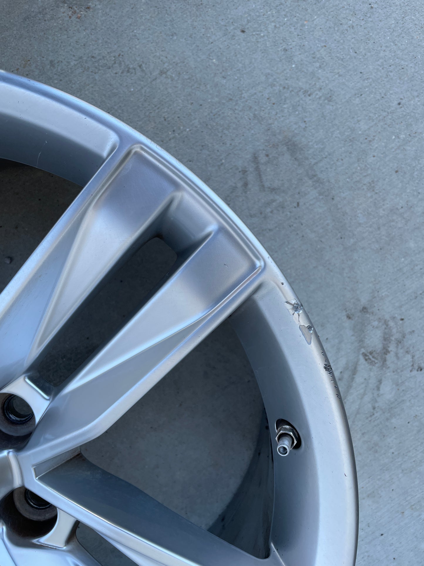 2018 Chevrolet Camaro SS Wheels Set OEM - Day's Parts Yard