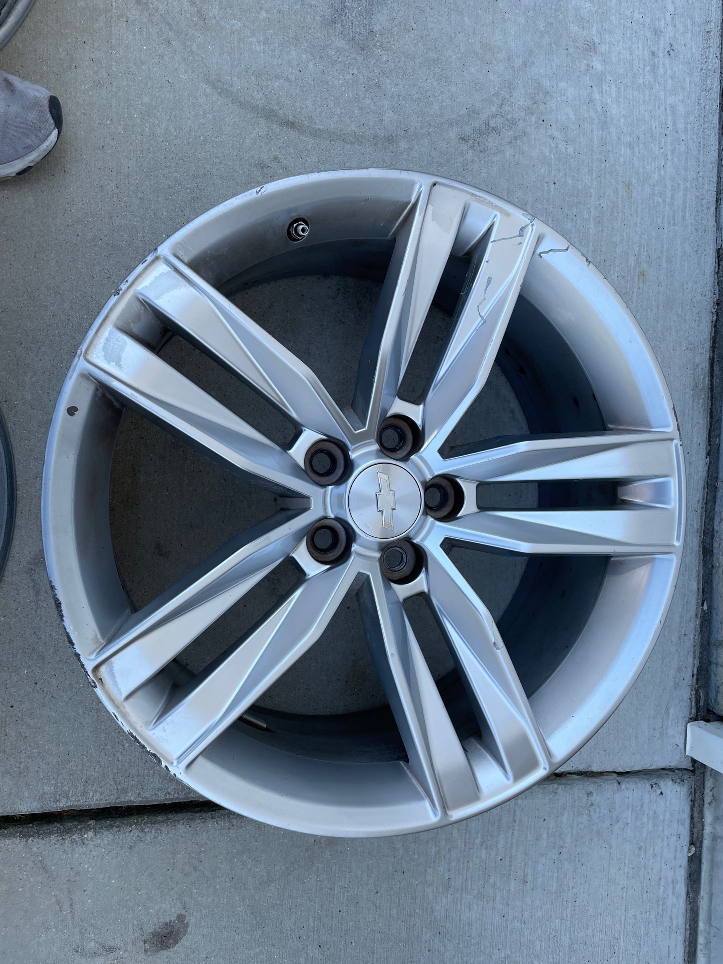 2018 Chevrolet Camaro SS Wheels Set OEM - Day's Parts Yard