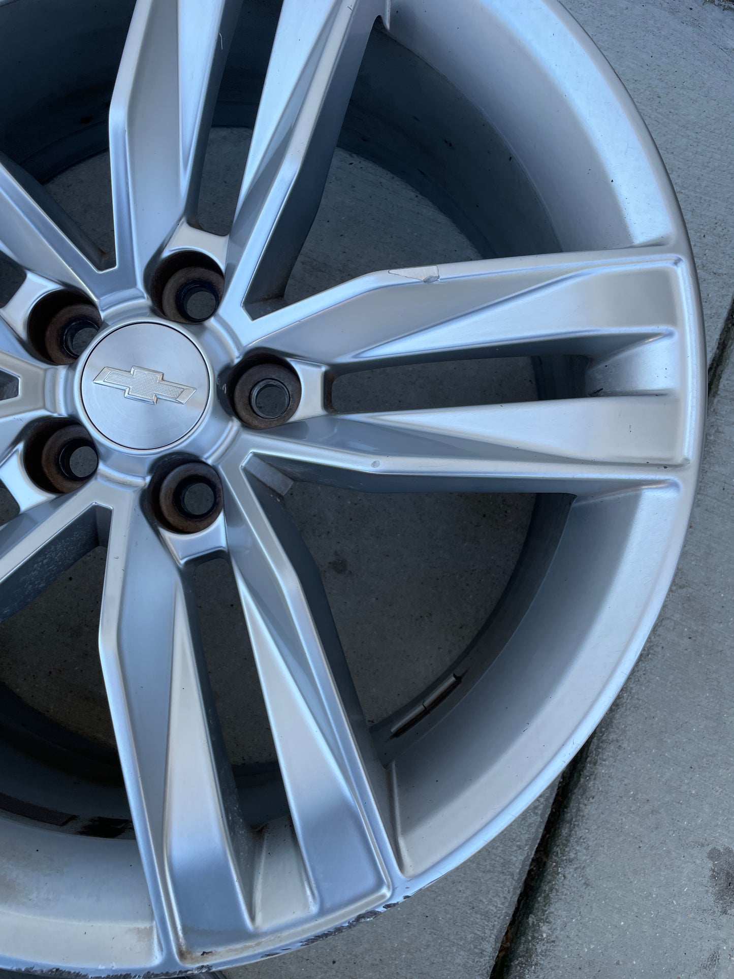 2018 Chevrolet Camaro SS Wheels Set OEM - Day's Parts Yard