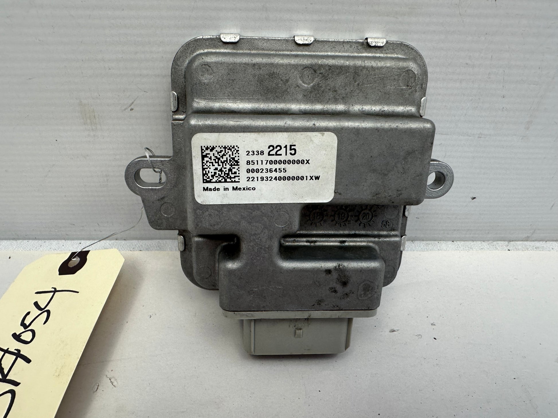 2020 Chevy Camaro SS Fuel Pump Power Control Module OEM - Day's Parts Yard