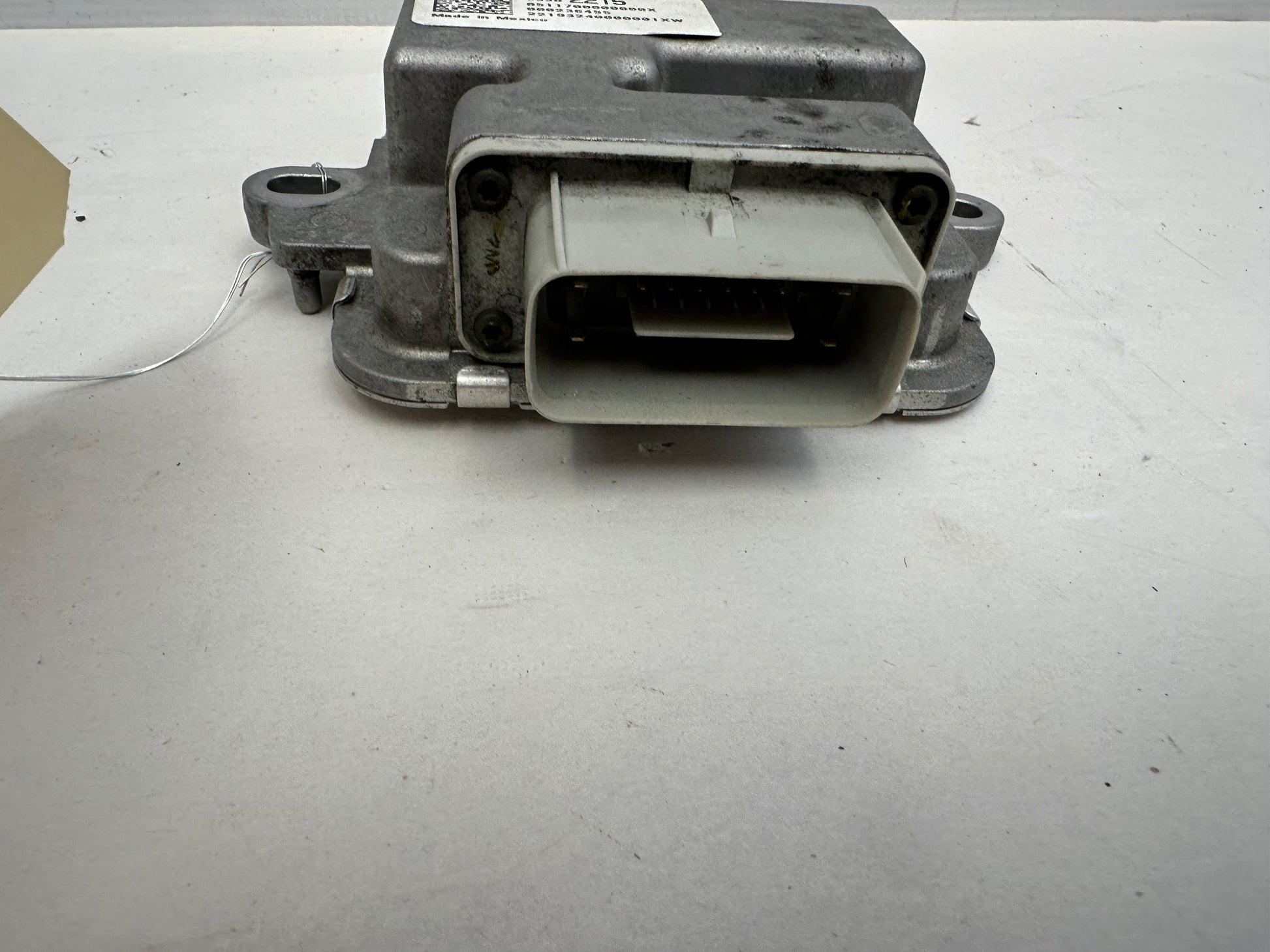 2020 Chevy Camaro SS Fuel Pump Power Control Module OEM - Day's Parts Yard