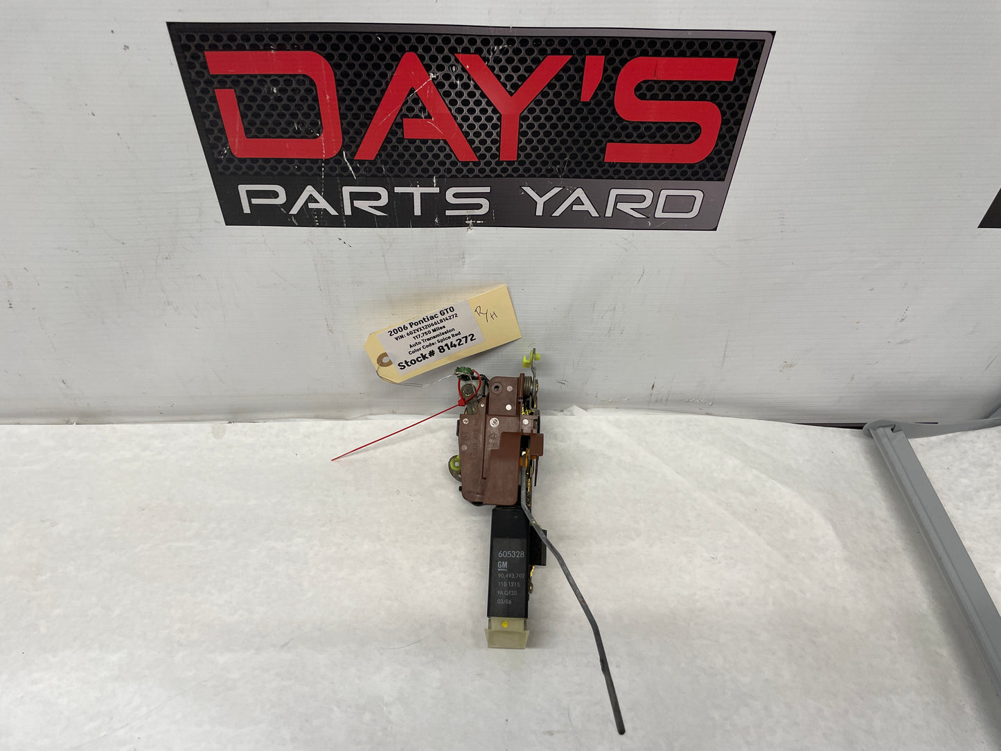 2006 Pontiac GTO RH Passenger Door Lock Actuator OEM - Day's Parts Yard
