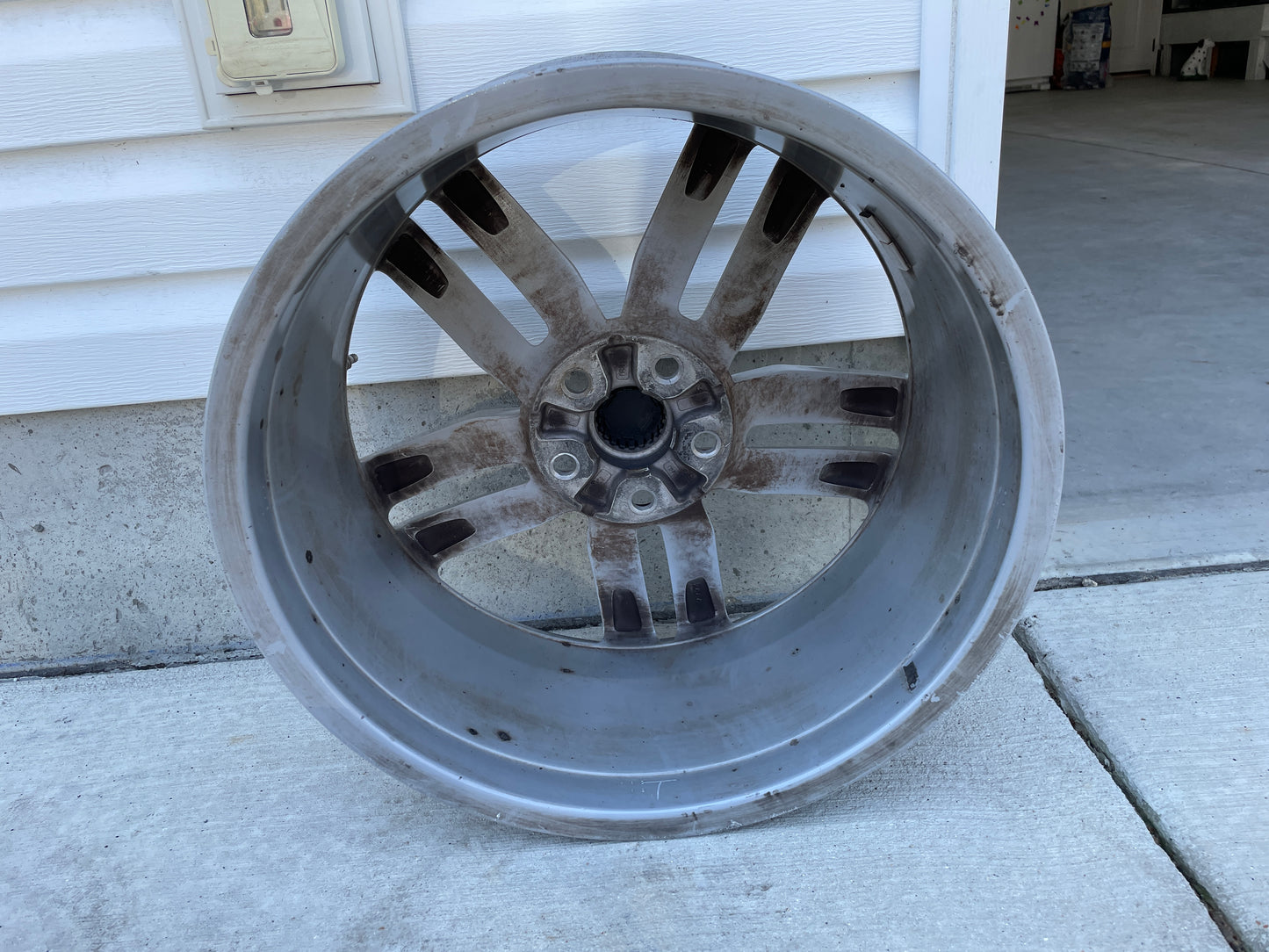 2018 Chevrolet Camaro SS Wheels Set OEM - Day's Parts Yard