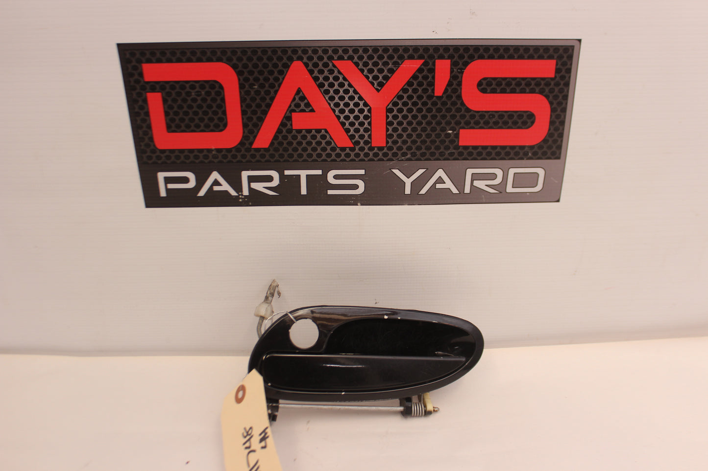 2006 Pontiac GTO LH Driver Exterior Door Handle OEM - Day's Parts Yard