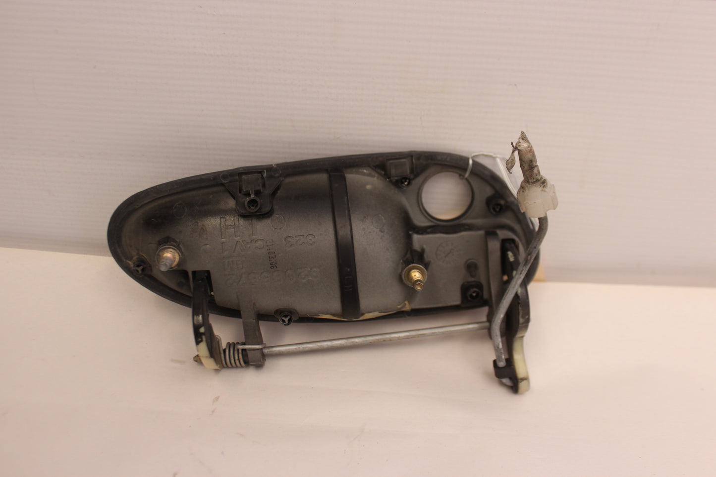 2006 Pontiac GTO LH Driver Exterior Door Handle OEM - Day's Parts Yard