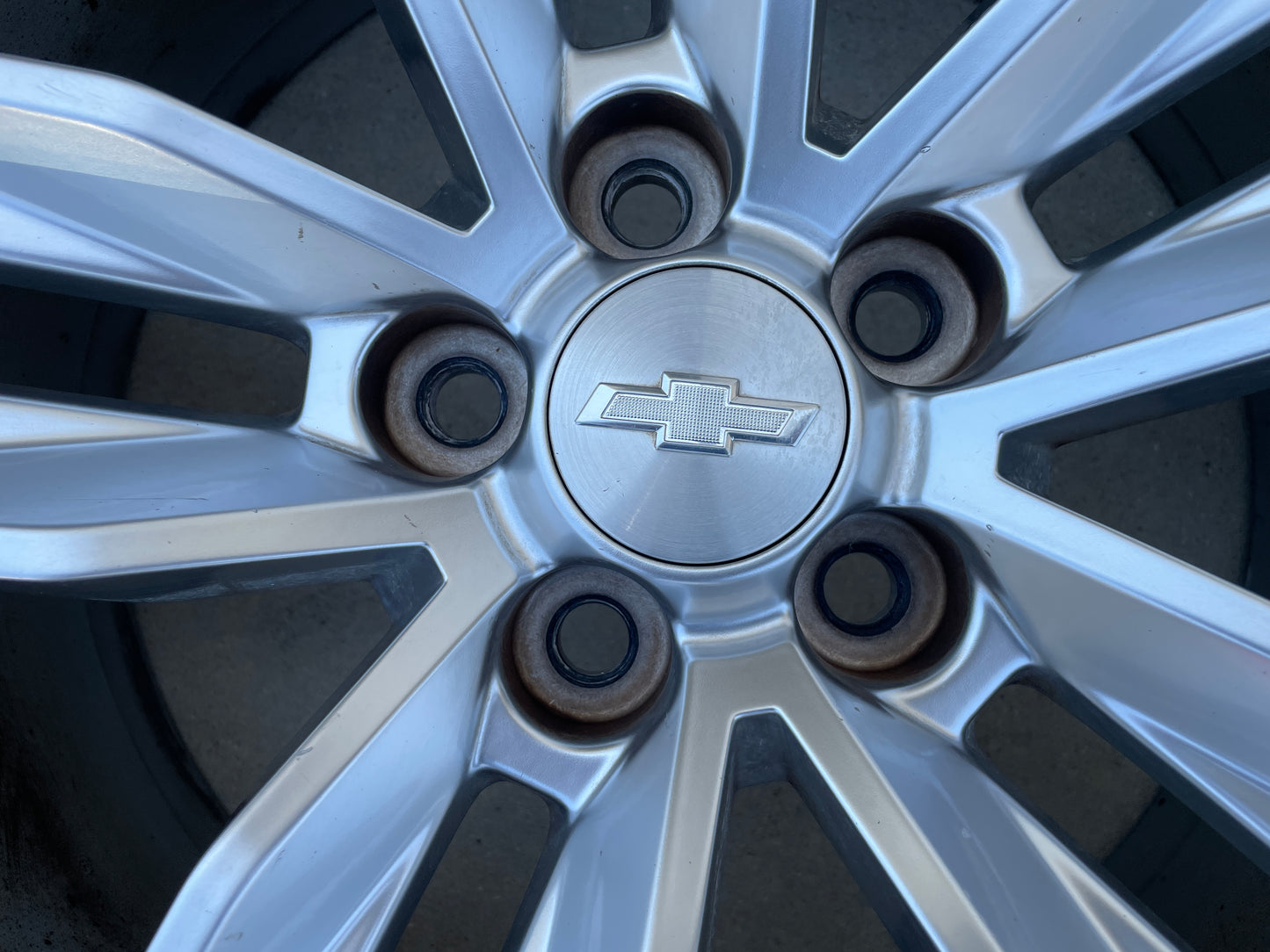 2018 Chevrolet Camaro SS Wheels Set OEM - Day's Parts Yard
