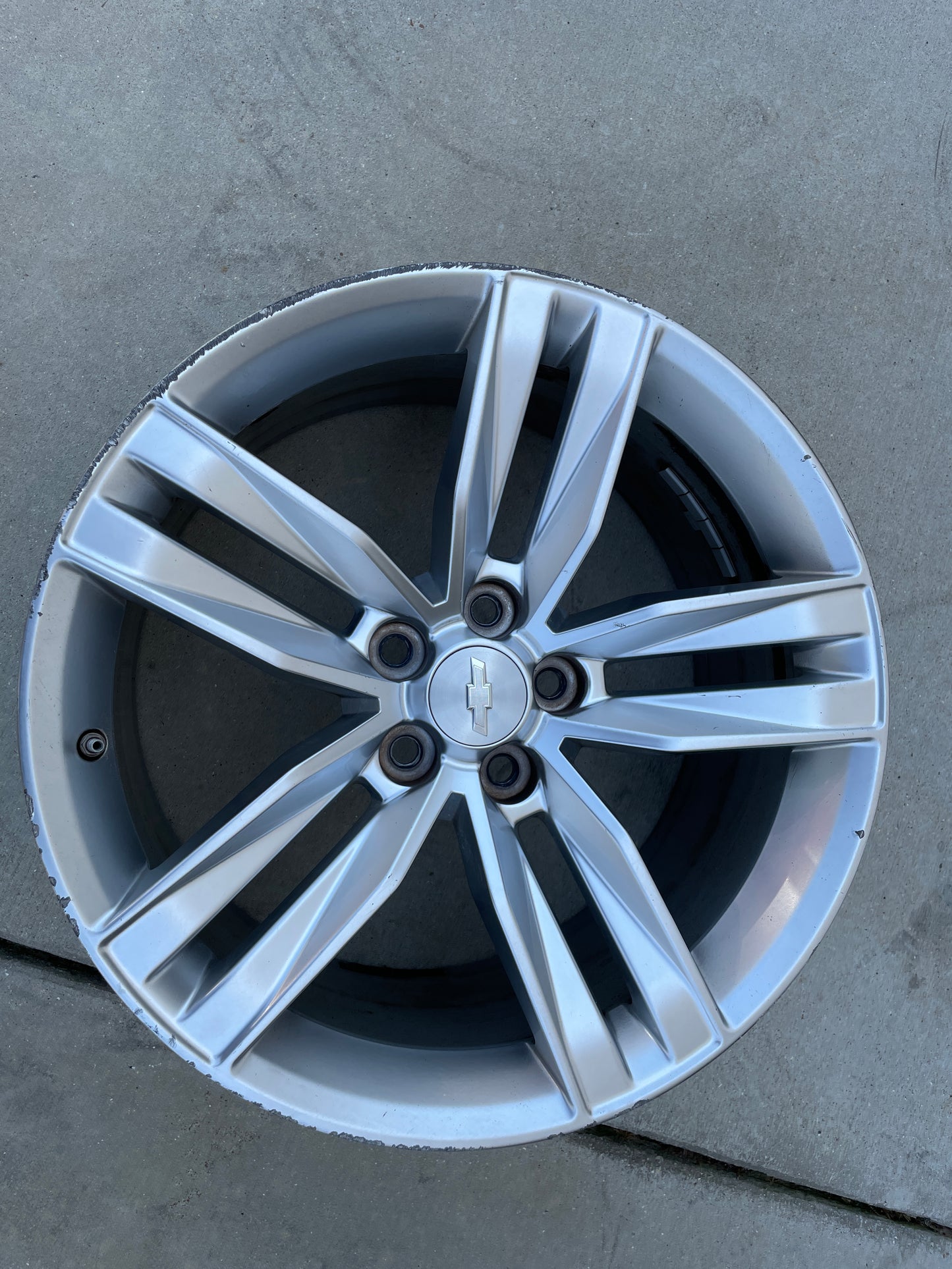 2018 Chevrolet Camaro SS Wheels Set OEM - Day's Parts Yard