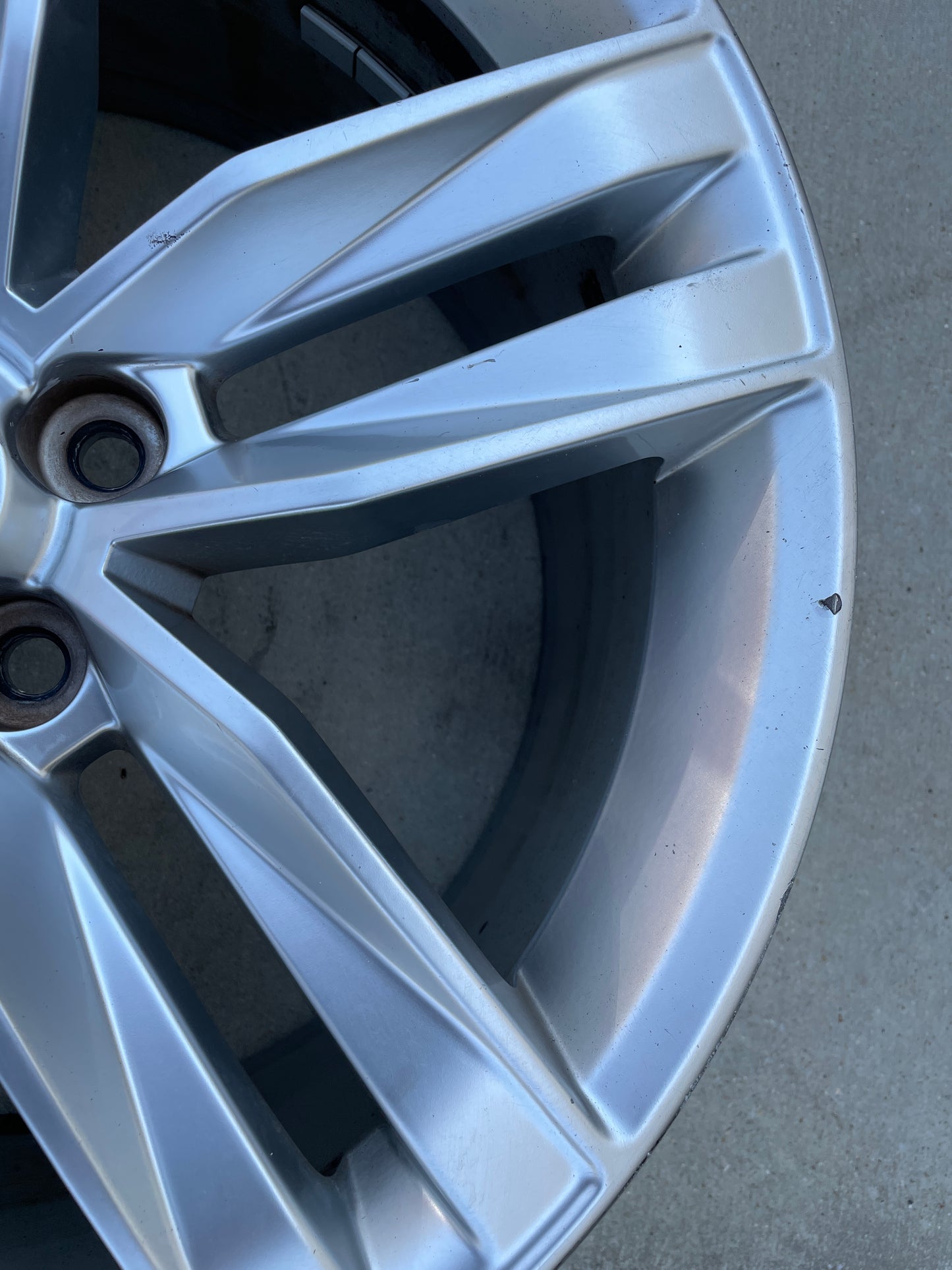 2018 Chevrolet Camaro SS Wheels Set OEM - Day's Parts Yard