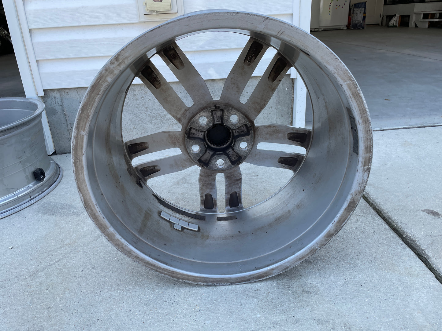 2018 Chevrolet Camaro SS Wheels Set OEM - Day's Parts Yard