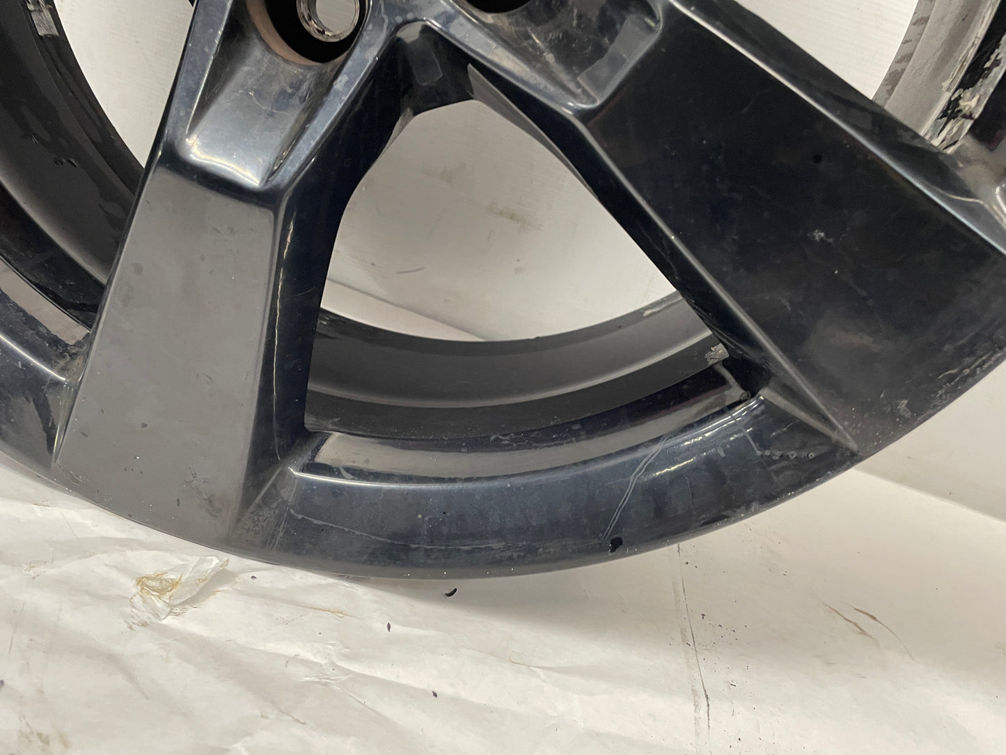 2010 Chevy Camaro SS Front Wheel 20X8 OEM - Day's Parts Yard